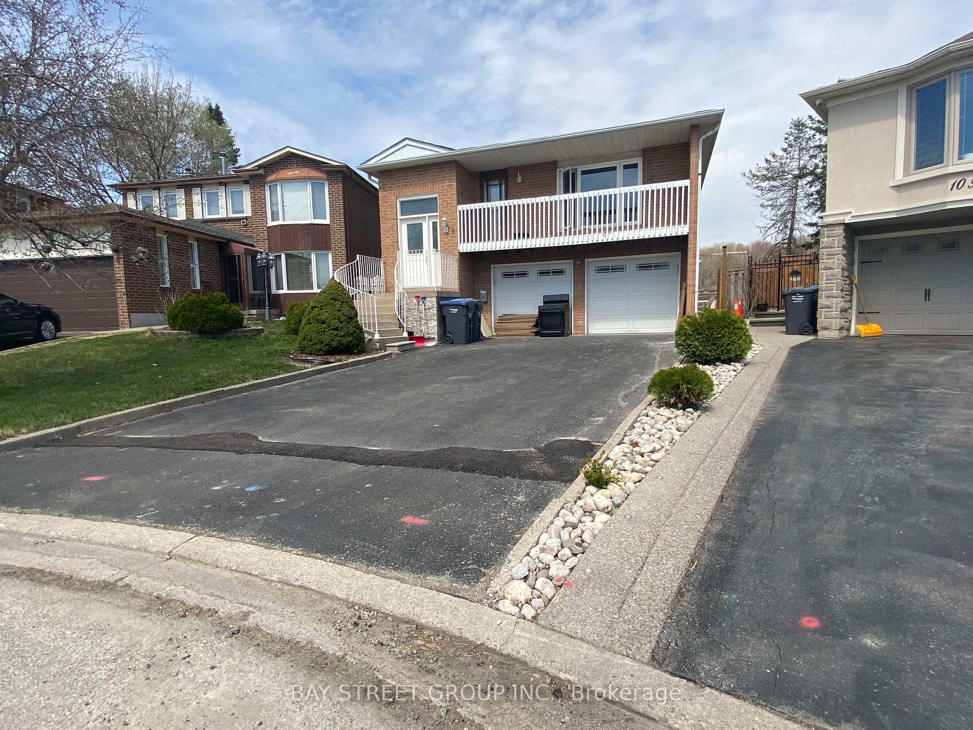 Photo 1 of 8 Kerwood (Lower) Place, Brampton, Heart Lake East — HOMEH