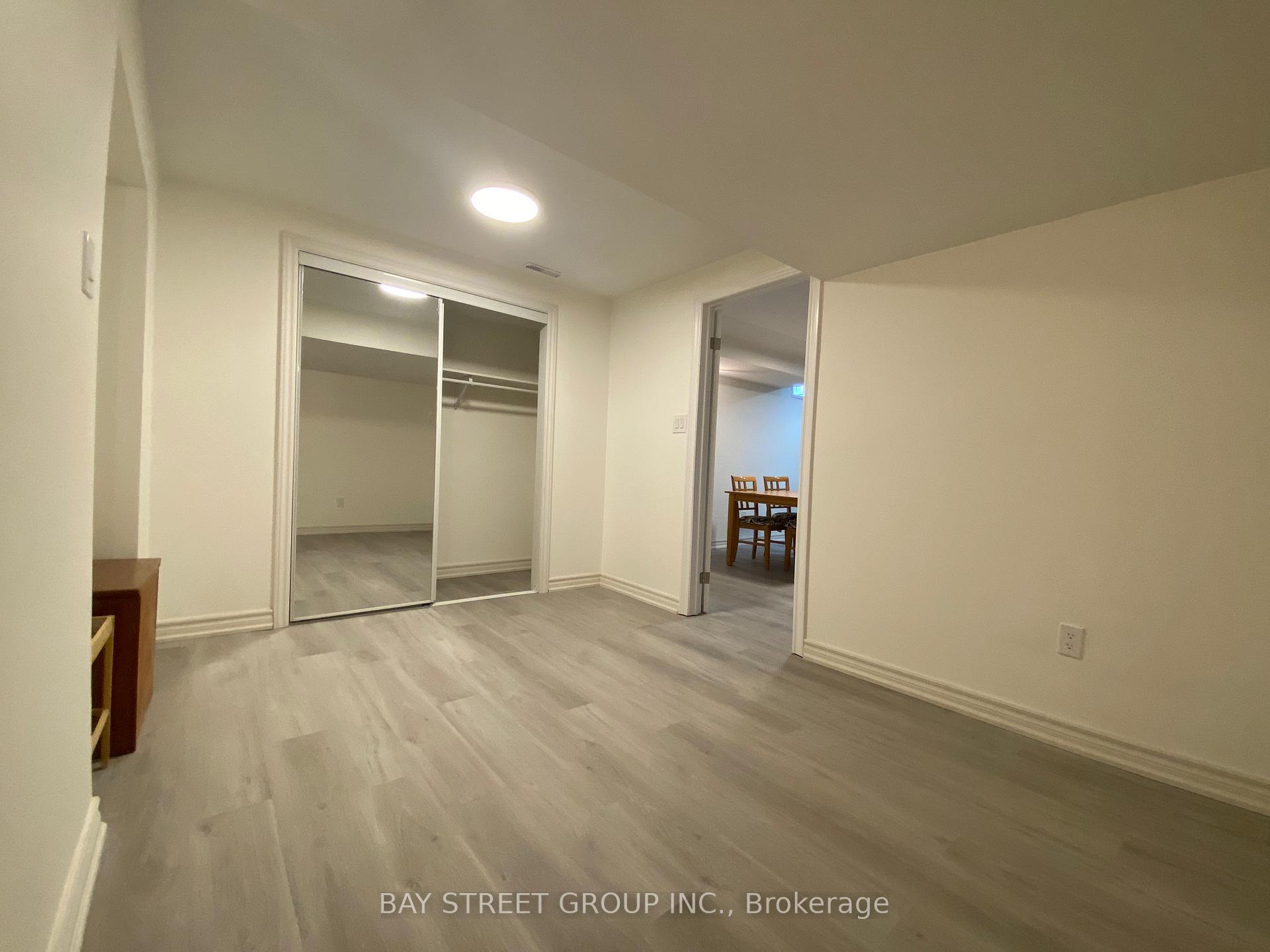 Photo 10 of 8 Kerwood (Lower) Place, Brampton, Heart Lake East — HOMEH