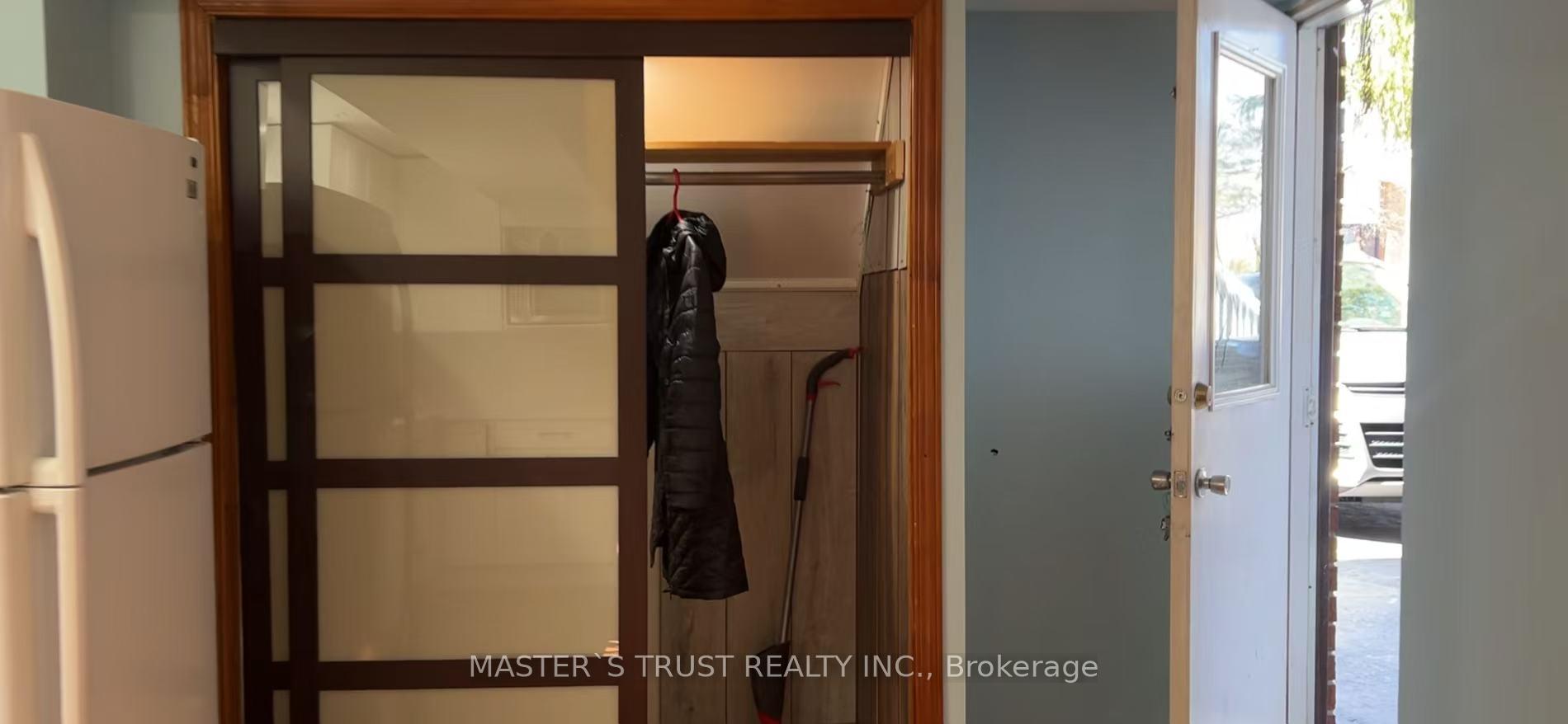 Photo 5 of 2385 culver Way, Mississauga, Erindale — HOMEH