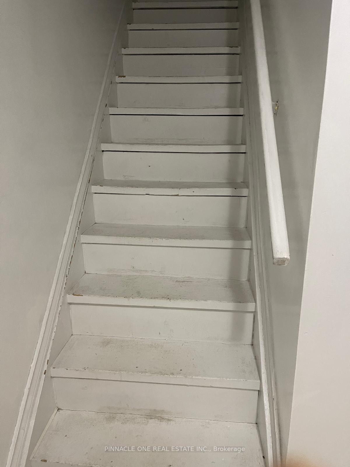 Photo 3 of Unit Basement, 27 Greenleaf Terrace, Scarborough, Malvern — HOMEH