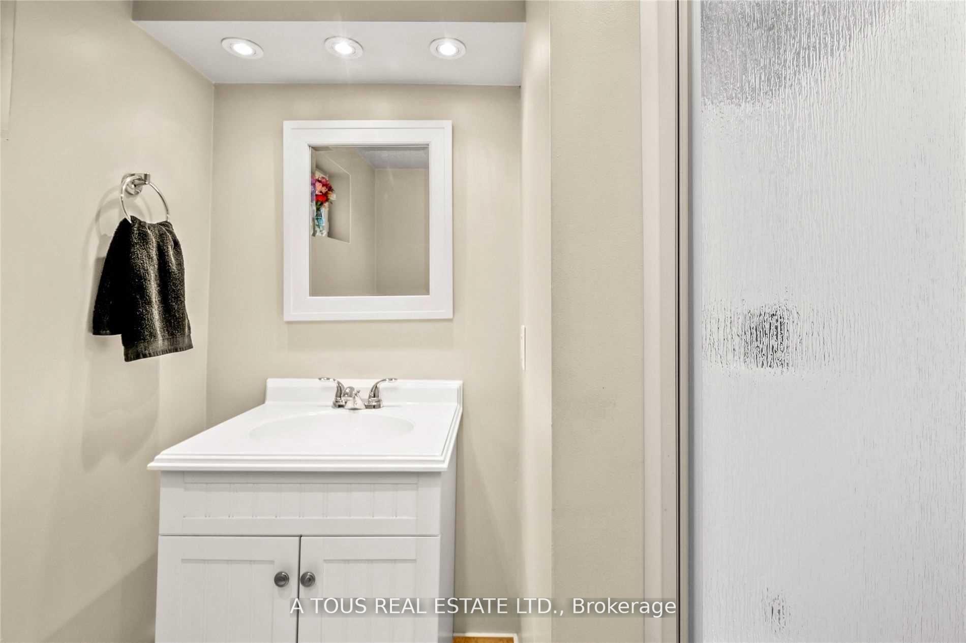 Photo 12 of 110 Bartley Bull Parkway, Brampton, Brampton East — HOMEH