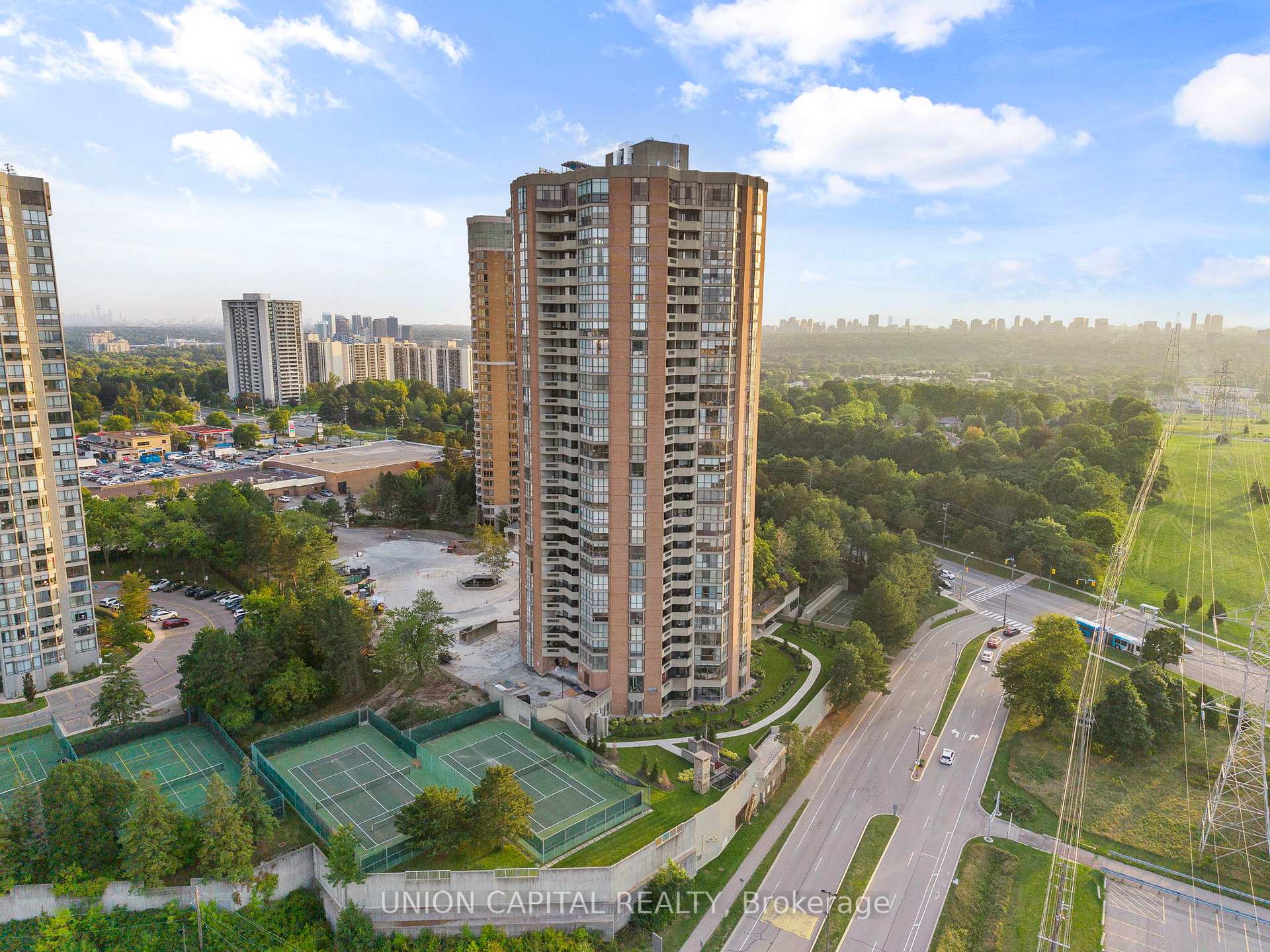 Photo 2 of Unit 2405, 85 Skymark Drive, North York, Hillcrest Village — HOMEH