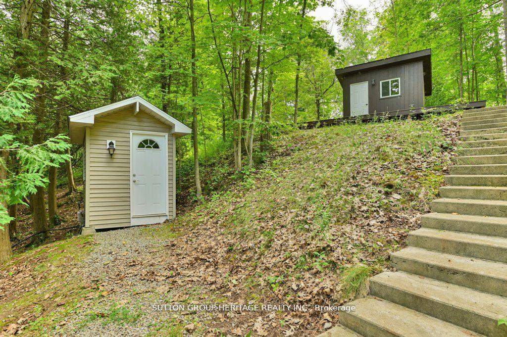 Photo 5 of 224 Shoreline Lane, Centre Hastings — HOMEH