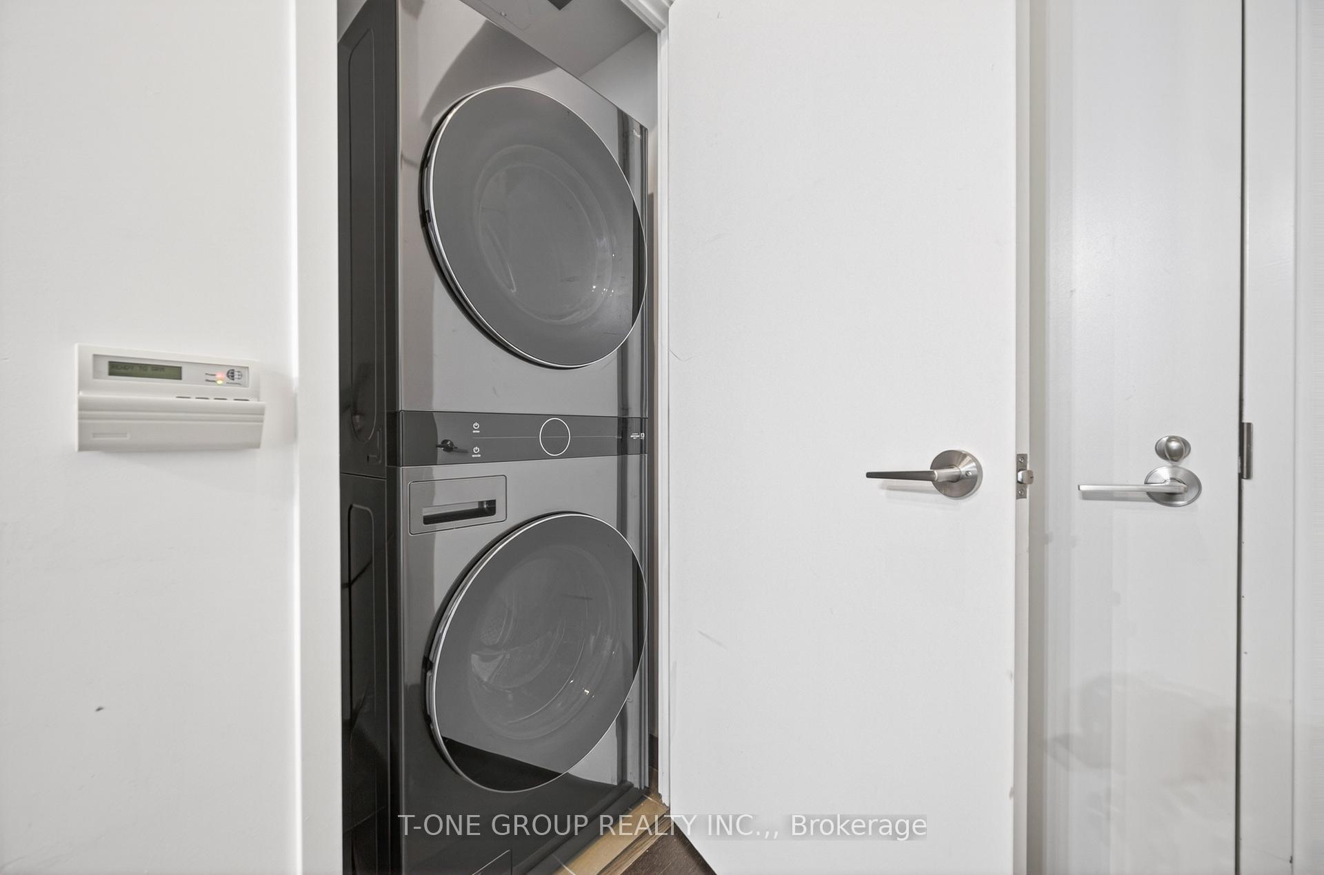 Photo 11 of Unit 309, 1030 King Street W, Toronto, Niagara — HOMEH