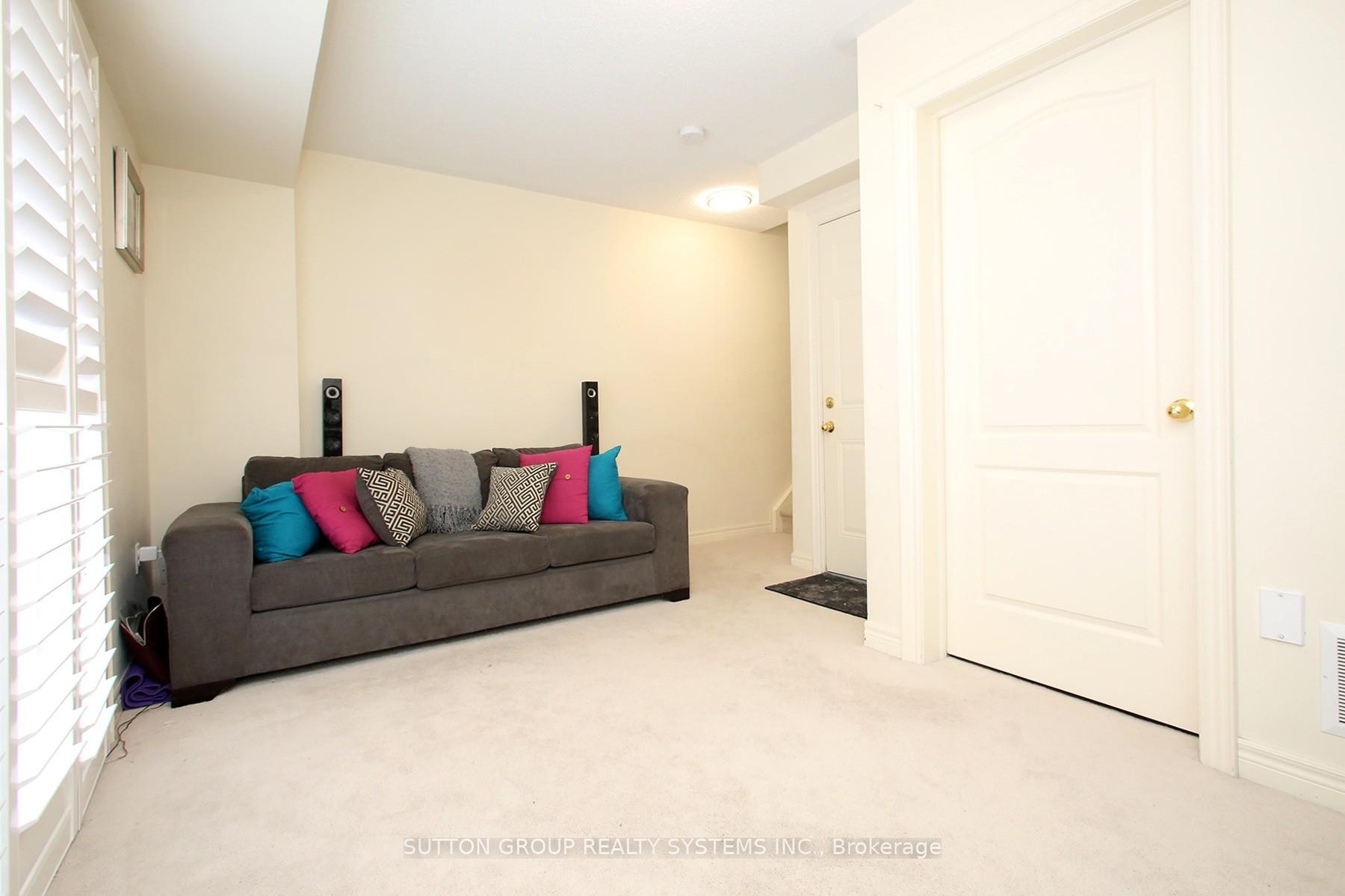 Photo 16 of 41 Martinworth Lane, Ajax, Central East — HOMEH