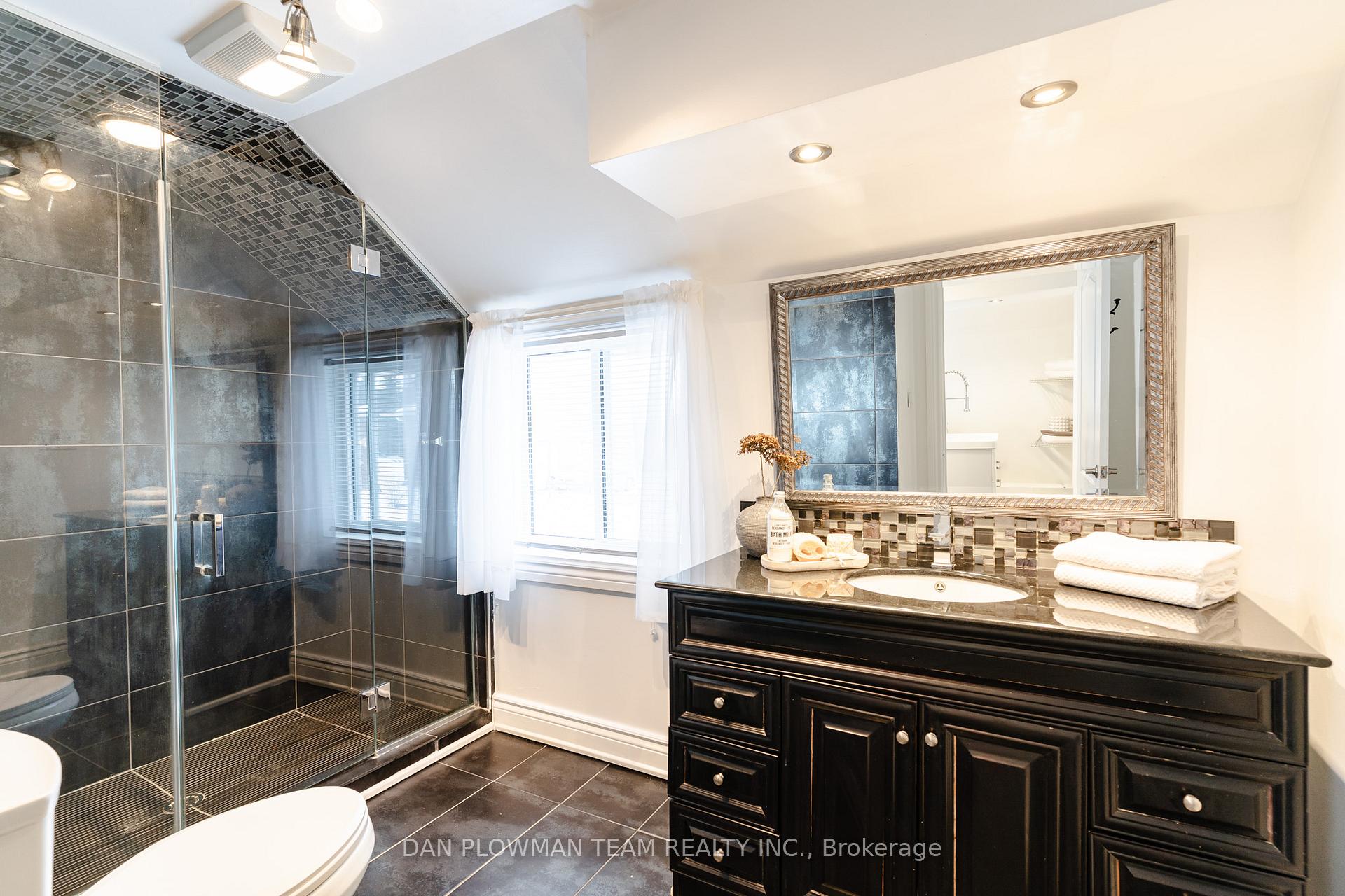 Photo 35 of 48 Dunn Street, Kawartha Lakes, Bobcaygeon — HOMEH