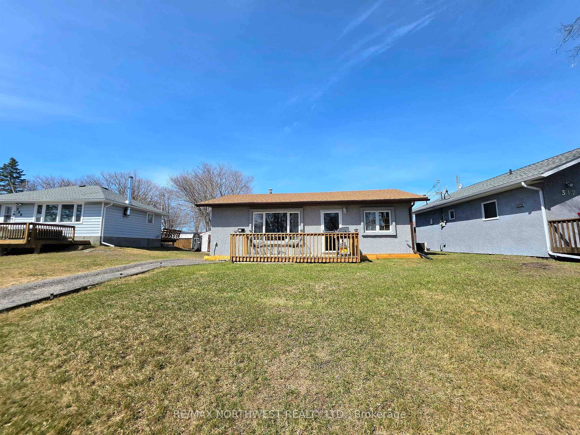 Photo 3 of 310 Trojan Street, Kenora, Ride Out — HOMEH