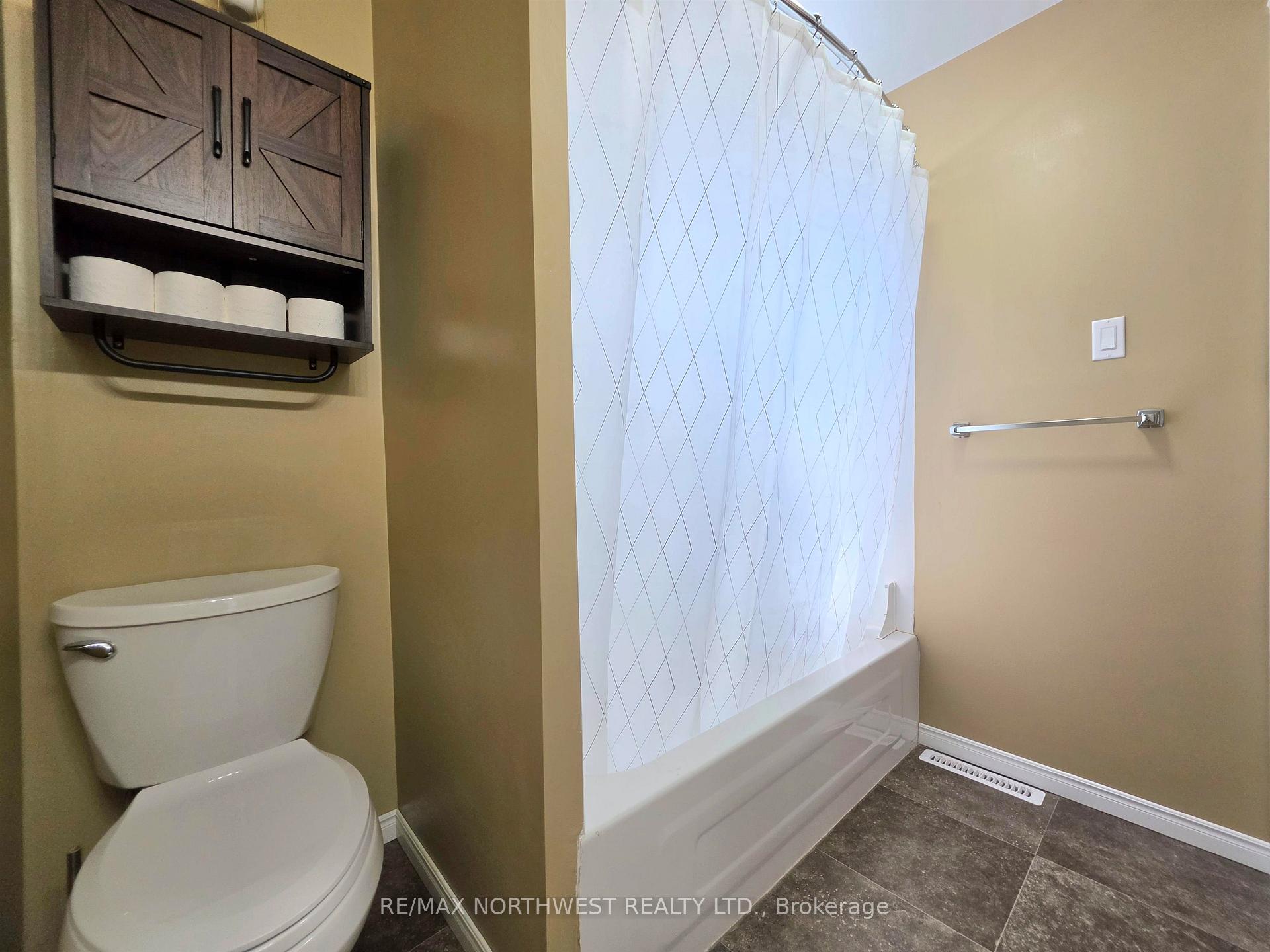Photo 18 of 310 Trojan Street, Kenora, Ride Out — HOMEH
