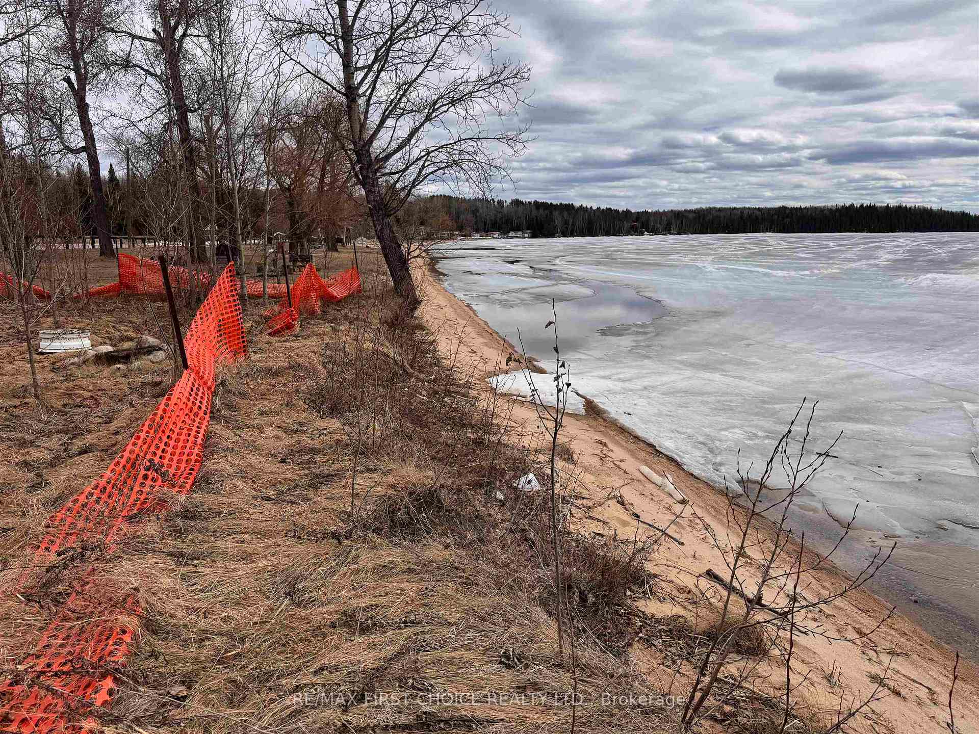 Photo 4 of PCL 5375 Rahill Beach, Red Lake — HOMEH