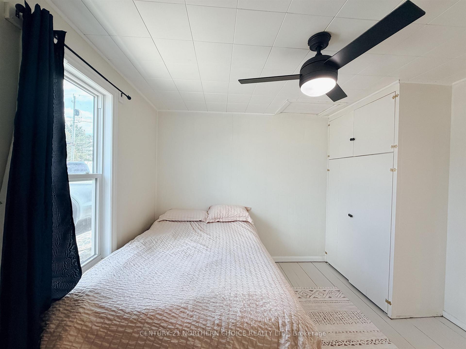 Photo 18 of 248 Government Road, Kenora, Keewatin — HOMEH