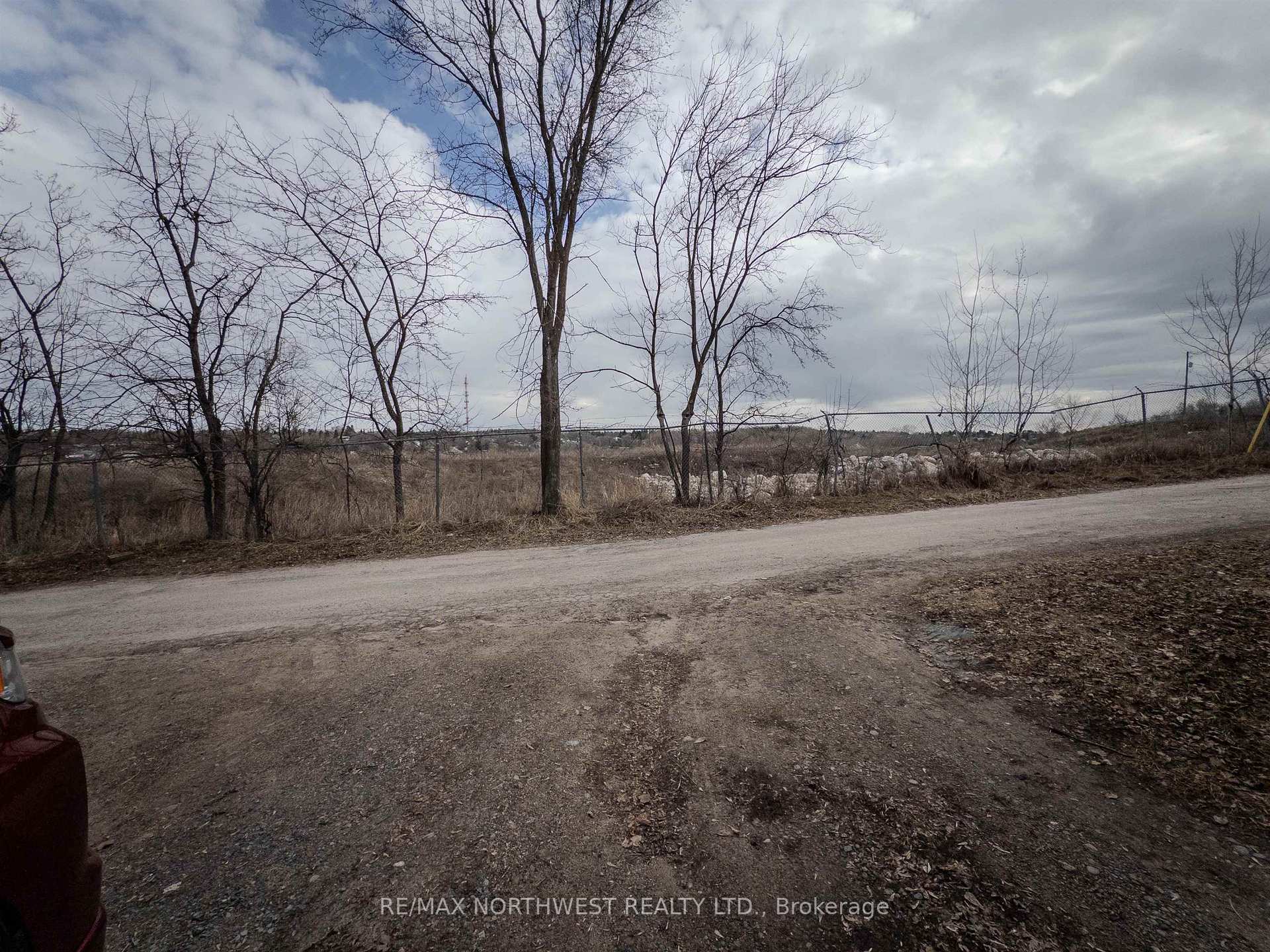 Photo 5 of 114 Fourth Street North, Kenora, North End — HOMEH