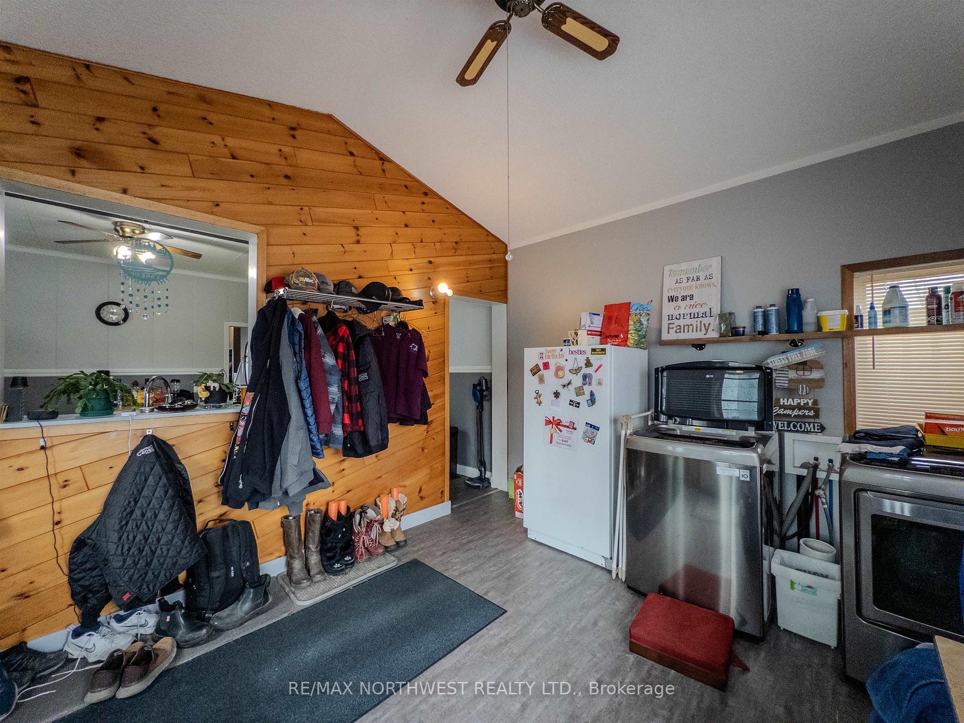 Photo 9 of 114 Fourth Street North, Kenora, North End — HOMEH