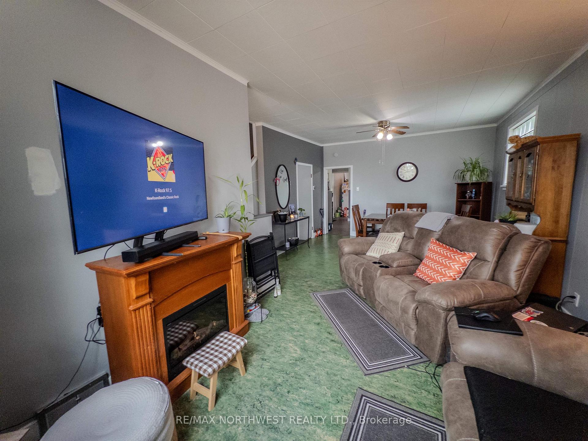 Photo 18 of 114 Fourth Street North, Kenora, North End — HOMEH