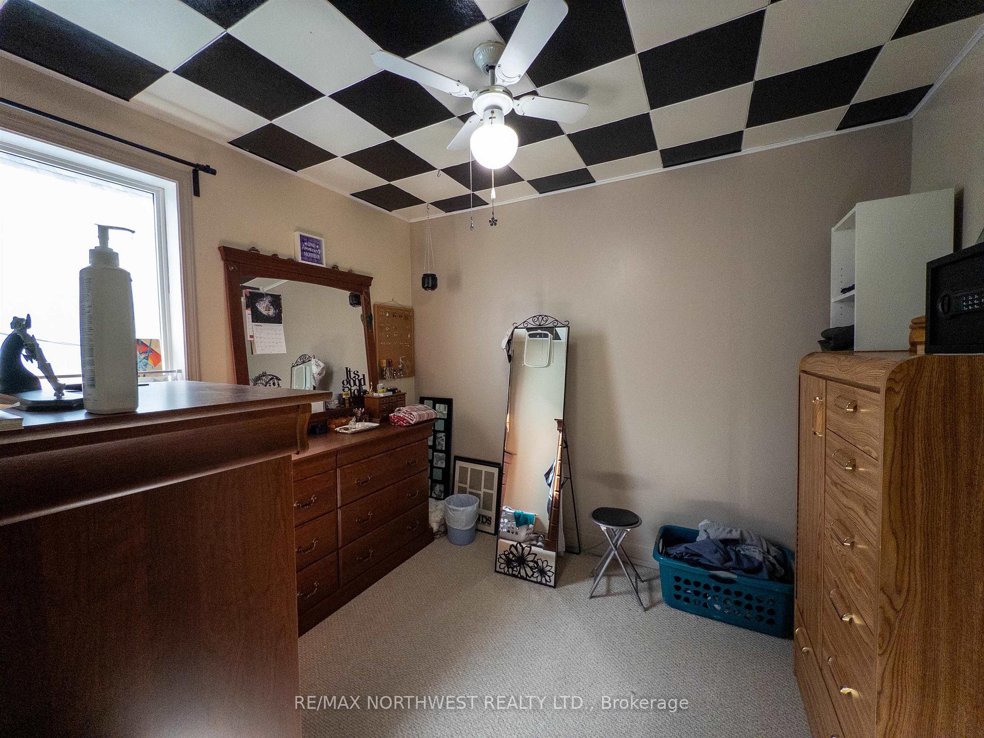 Photo 27 of 114 Fourth Street North, Kenora, North End — HOMEH