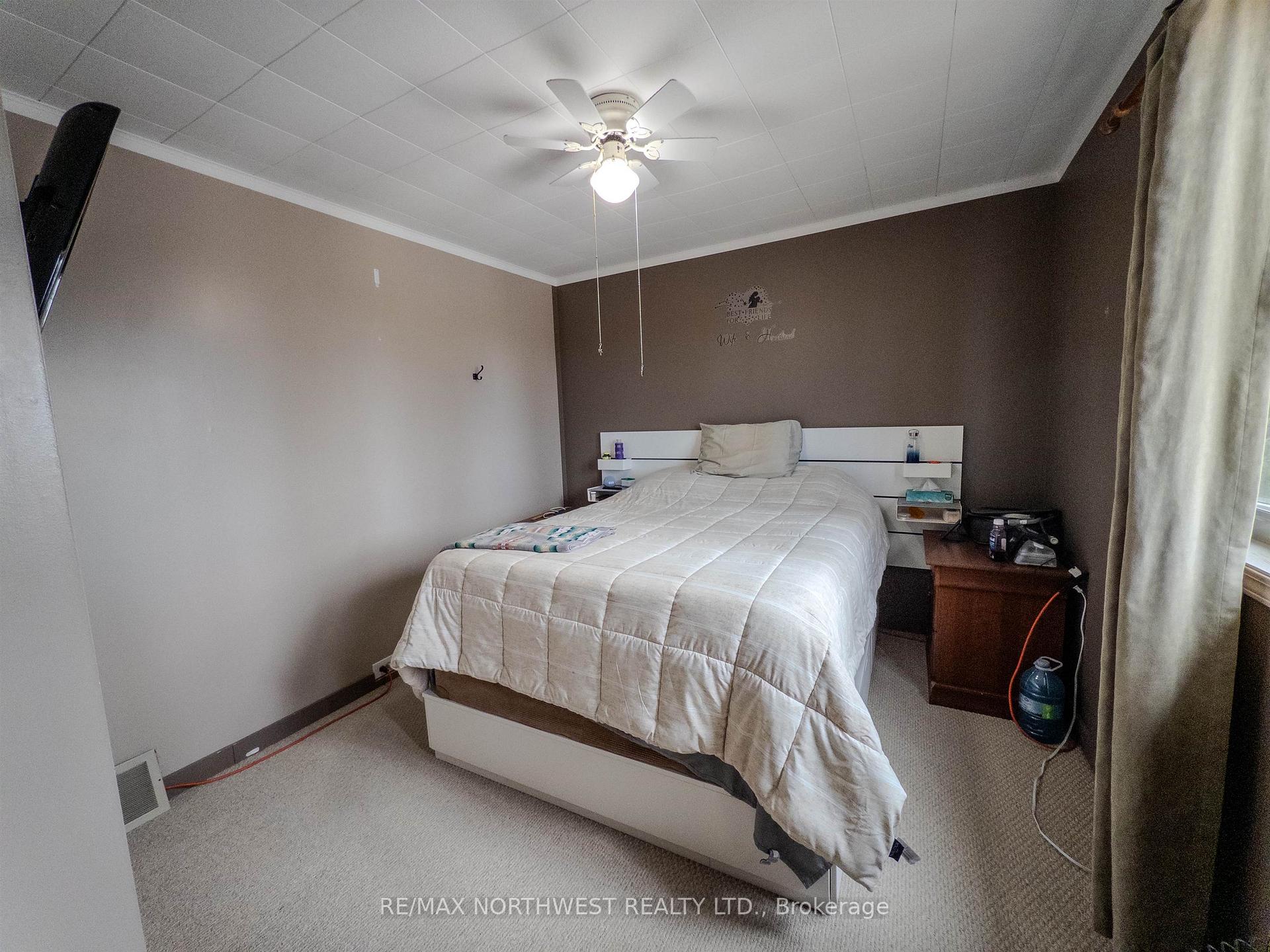 Photo 30 of 114 Fourth Street North, Kenora, North End — HOMEH
