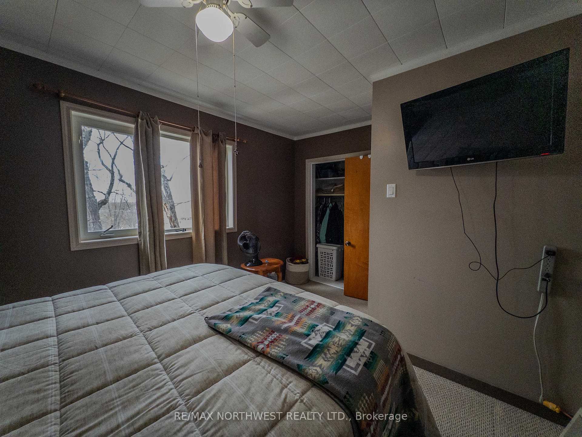 Photo 31 of 114 Fourth Street North, Kenora, North End — HOMEH