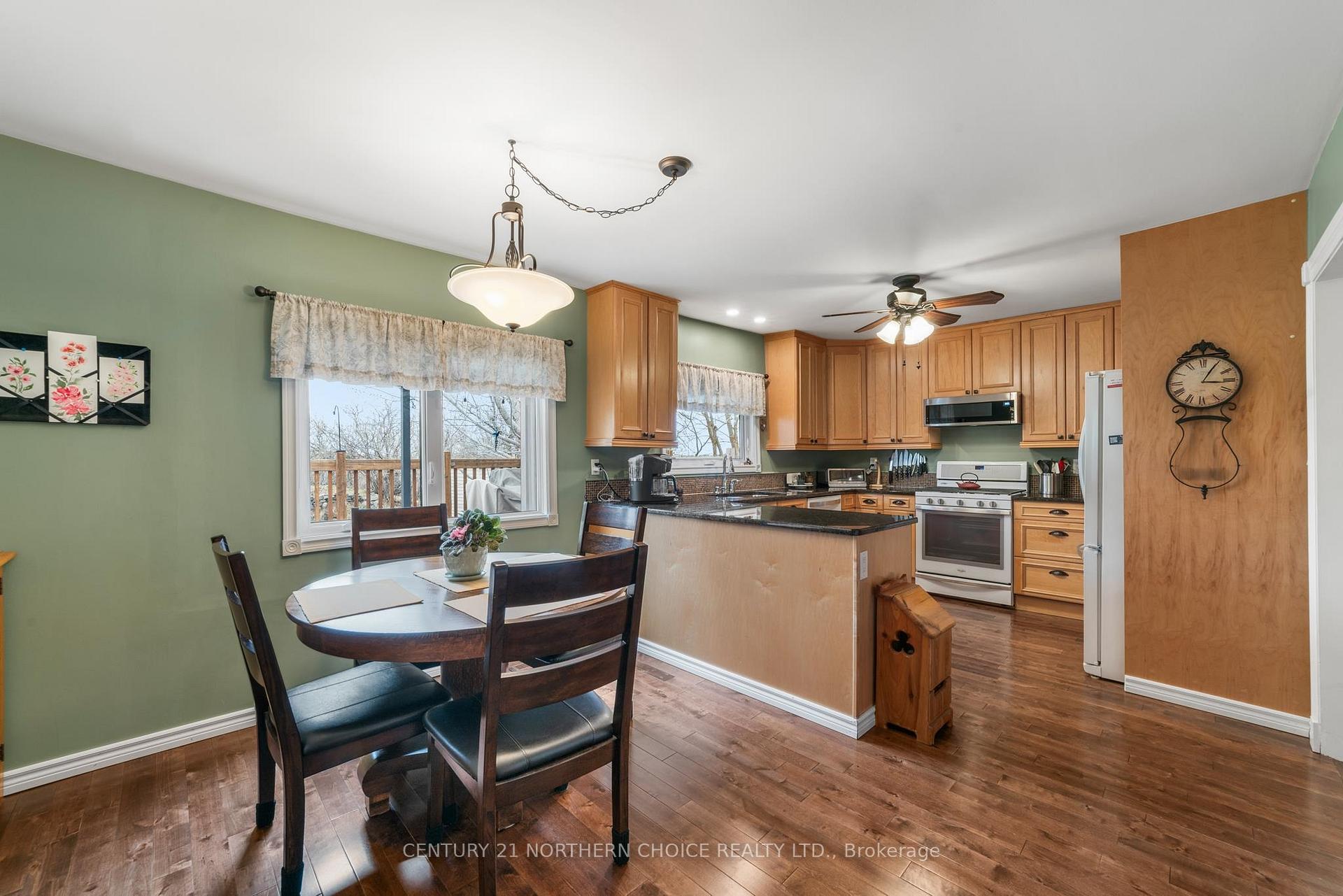 Photo 14 of 420 Twelfth Street, Kenora, Keewatin — HOMEH