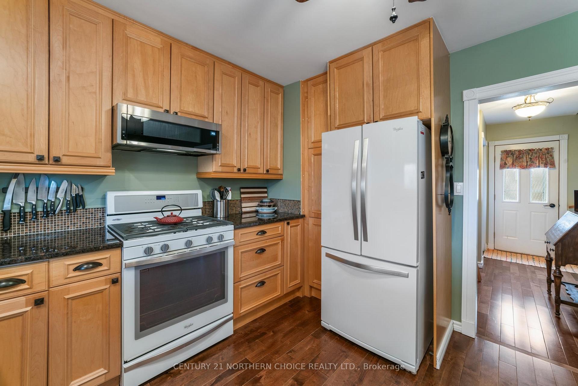 Photo 17 of 420 Twelfth Street, Kenora, Keewatin — HOMEH