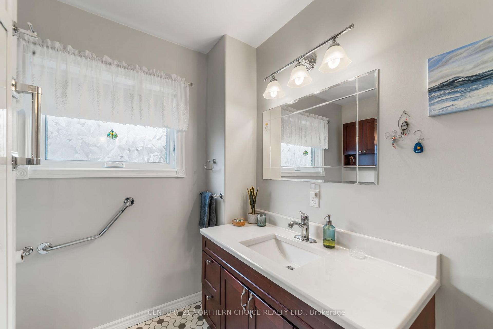 Photo 26 of 420 Twelfth Street, Kenora, Keewatin — HOMEH
