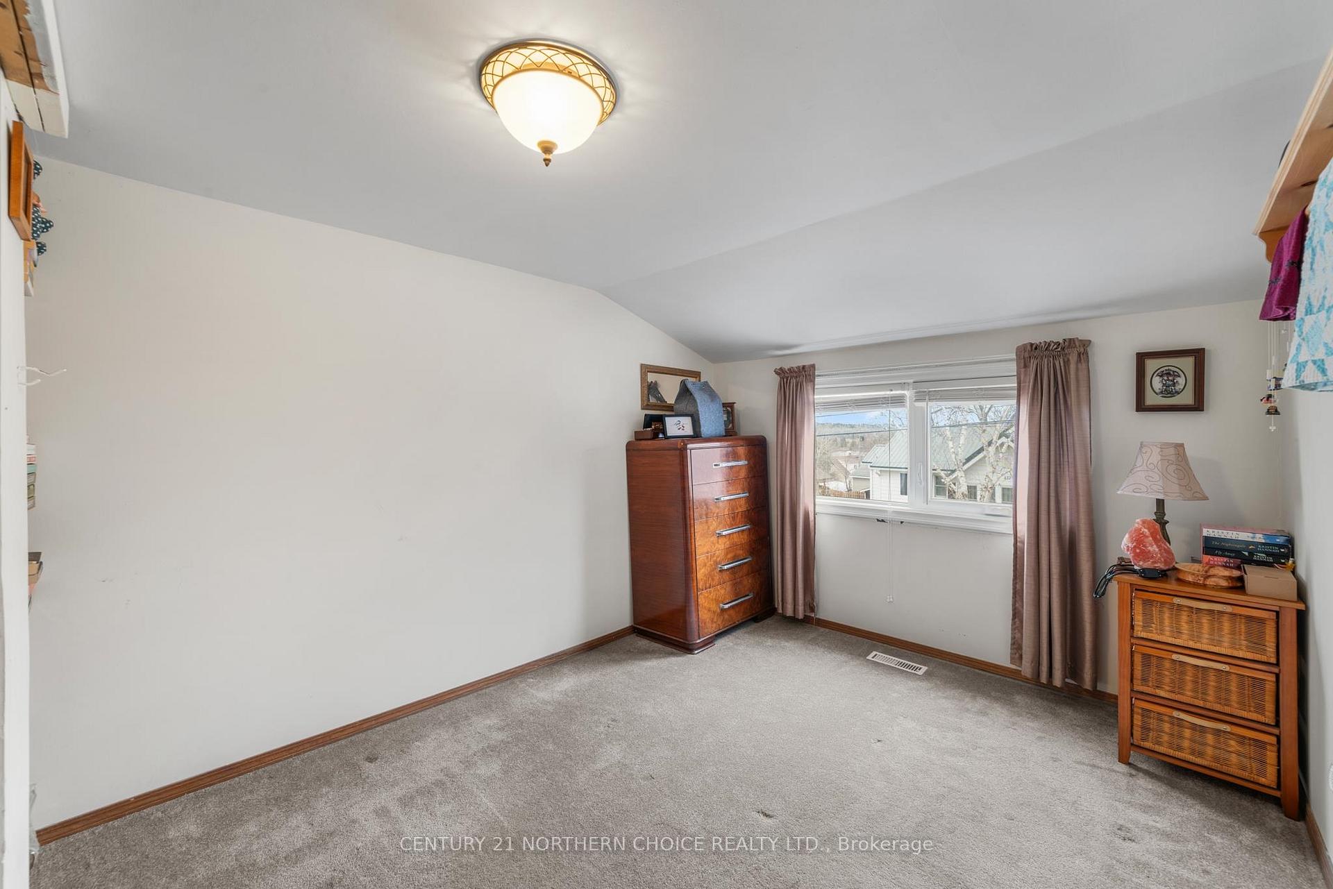 Photo 29 of 420 Twelfth Street, Kenora, Keewatin — HOMEH