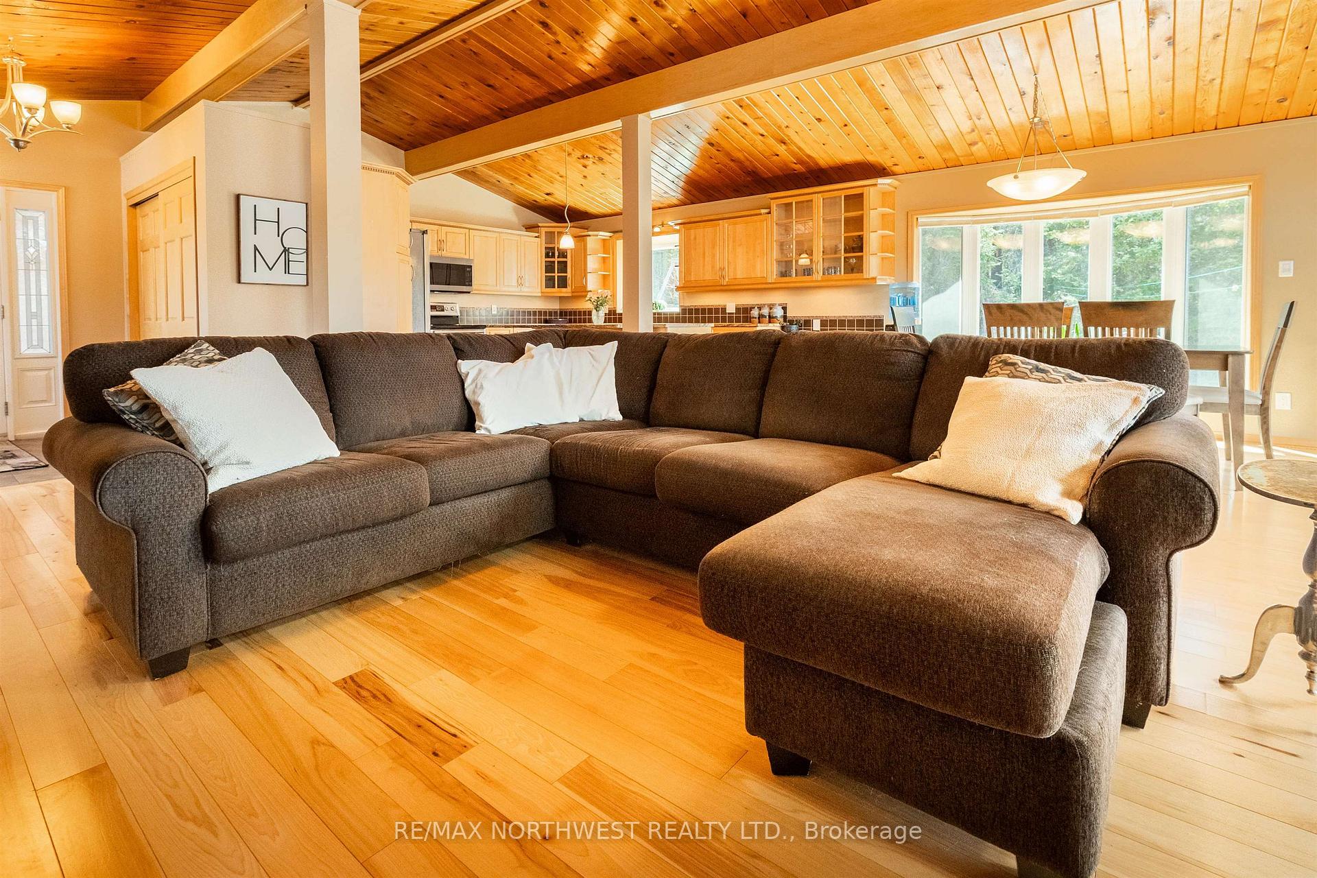 Photo 9 of 84 B War Eagle Road, Kenora Remote Area, West of Kenora — HOMEH