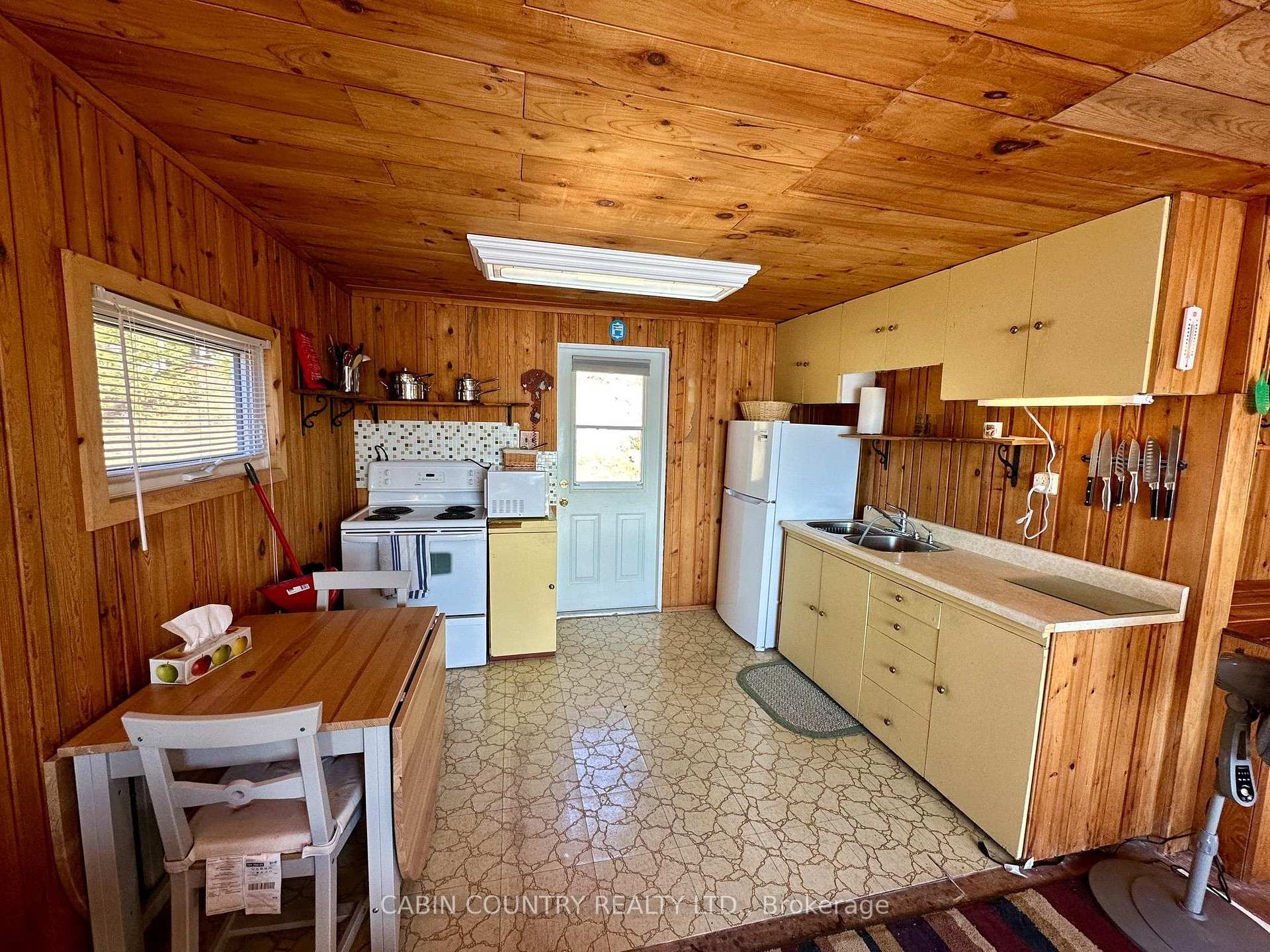 Photo 18 of 788 Coney, Kenora, Coney Island — HOMEH