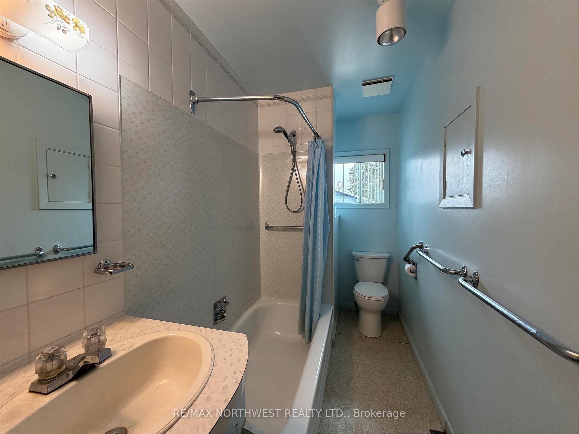 Photo 16 of 12 Johnson Road, Kenora, Airport Road North — HOMEH