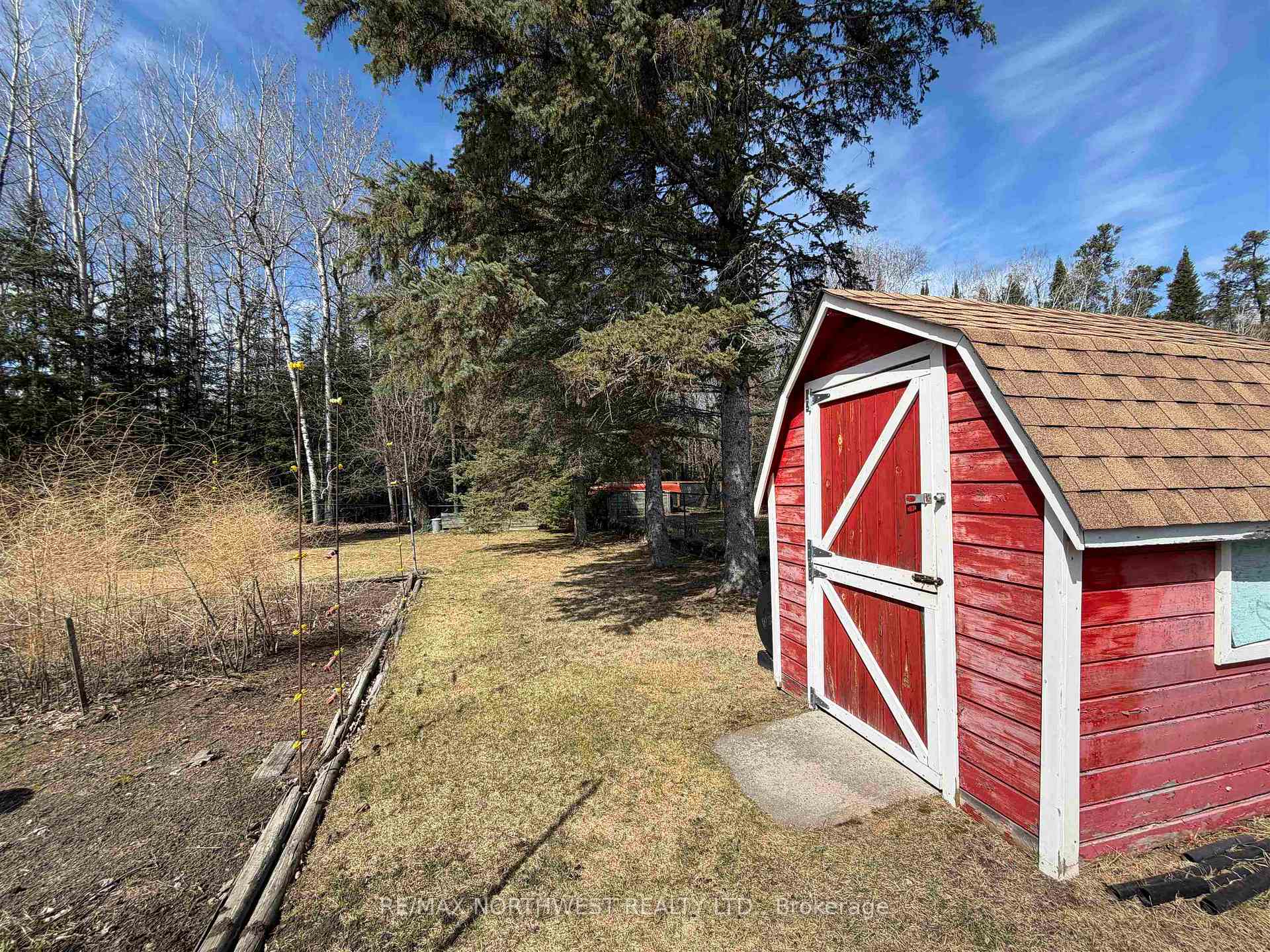 Photo 26 of 12 Johnson Road, Kenora, Airport Road North — HOMEH