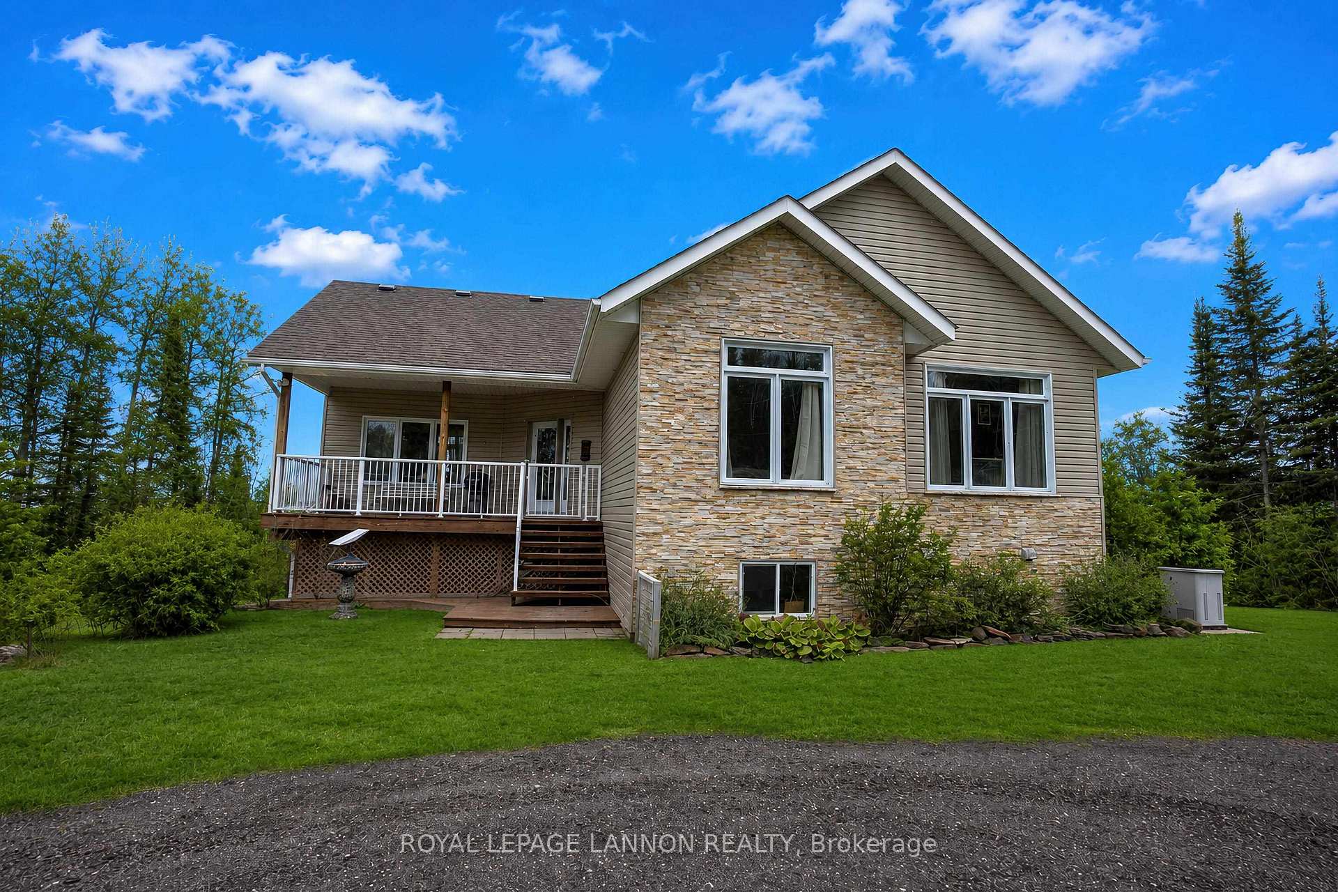 Photo 1 of 721 Grann Drive, Shuniah — HOMEH