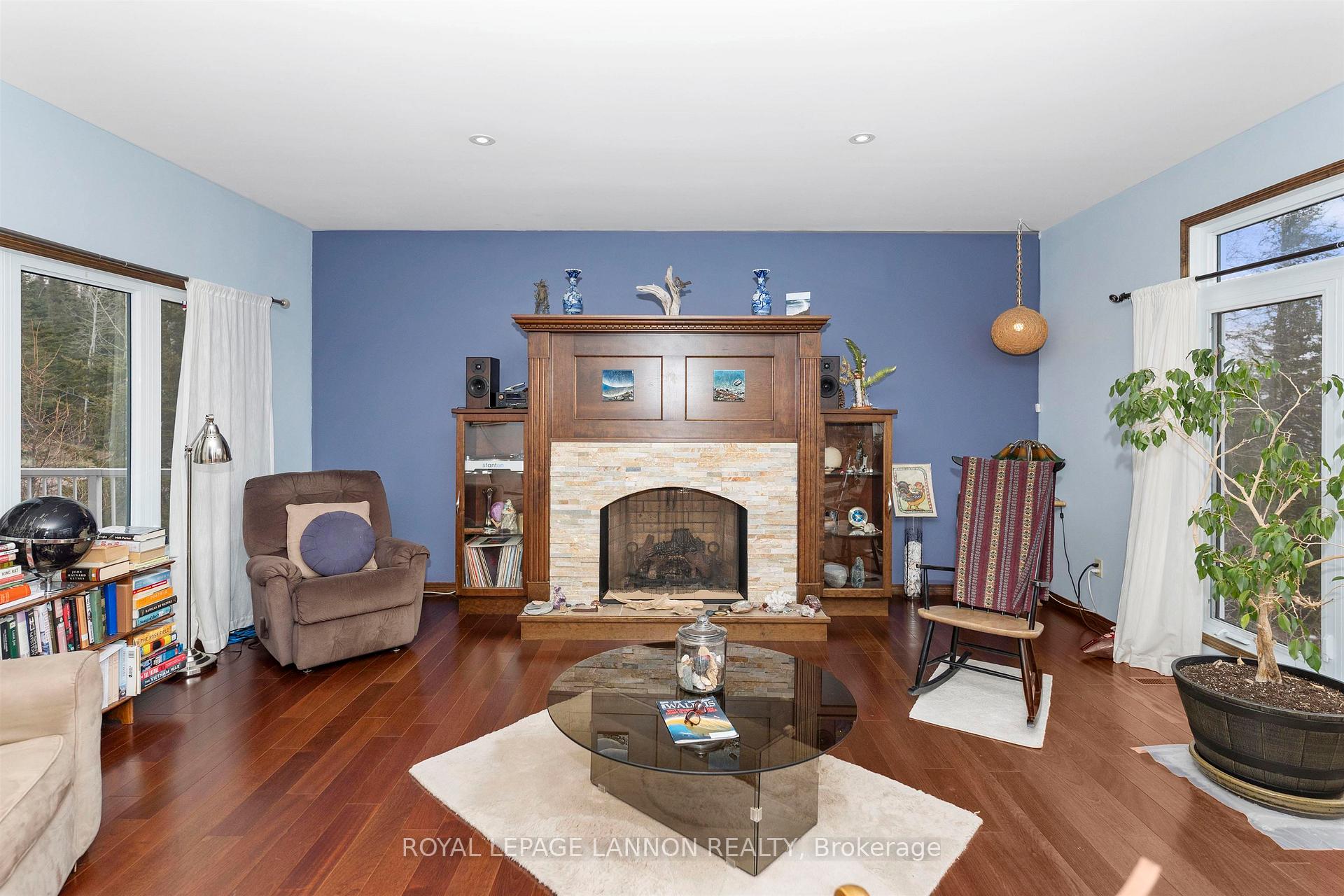 Photo 4 of 721 Grann Drive, Shuniah — HOMEH