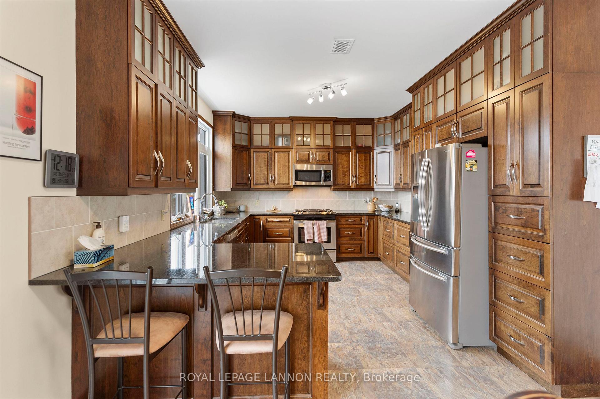 Photo 7 of 721 Grann Drive, Shuniah — HOMEH