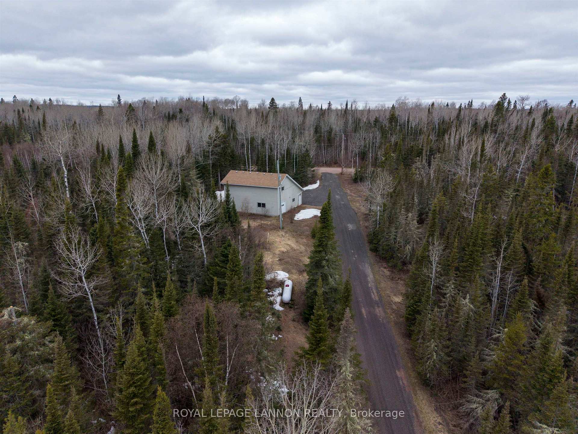 Photo 33 of 721 Grann Drive, Shuniah — HOMEH