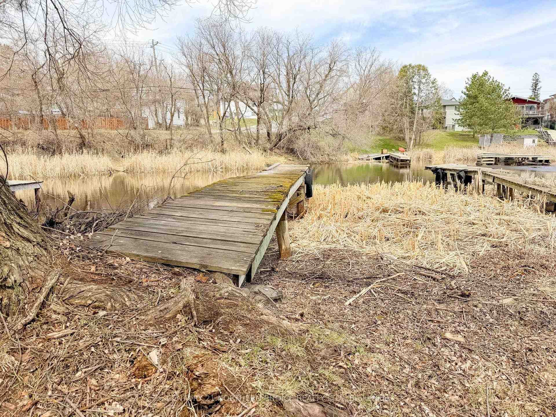 Photo 10 of 714 River Drive, Kenora, Lakeside — HOMEH