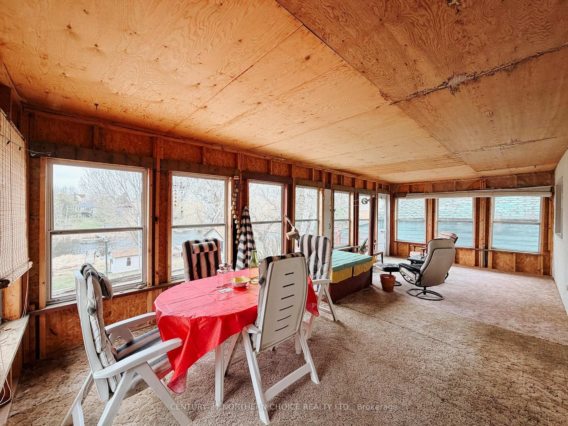Photo 19 of 714 River Drive, Kenora, Lakeside — HOMEH