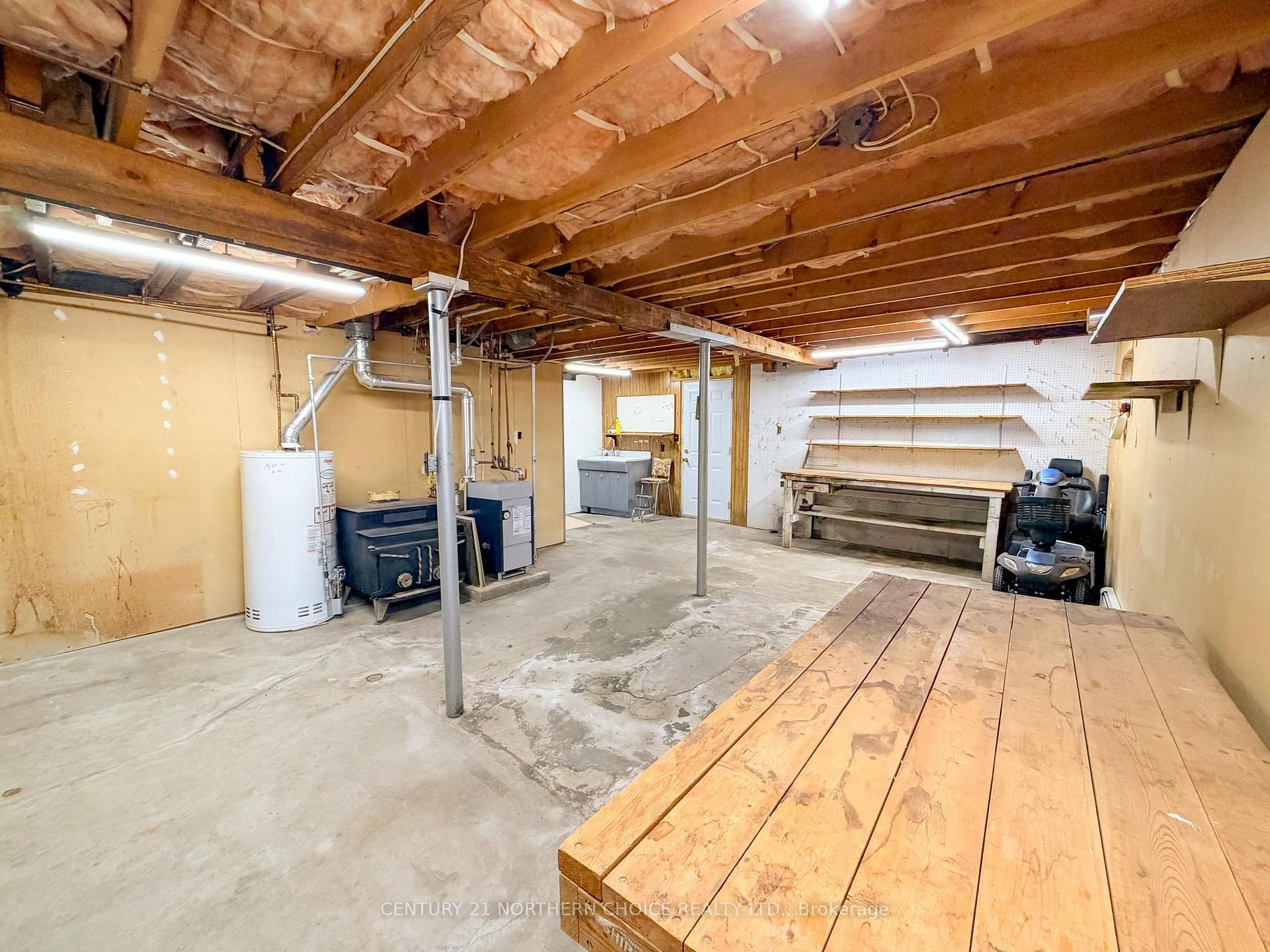 Photo 36 of 714 River Drive, Kenora, Lakeside — HOMEH