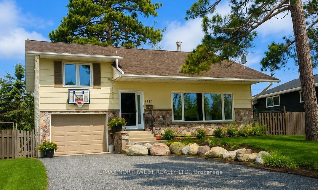 Photo 1 of 1210 Minto Avenue, Kenora, Amethyst — HOMEH