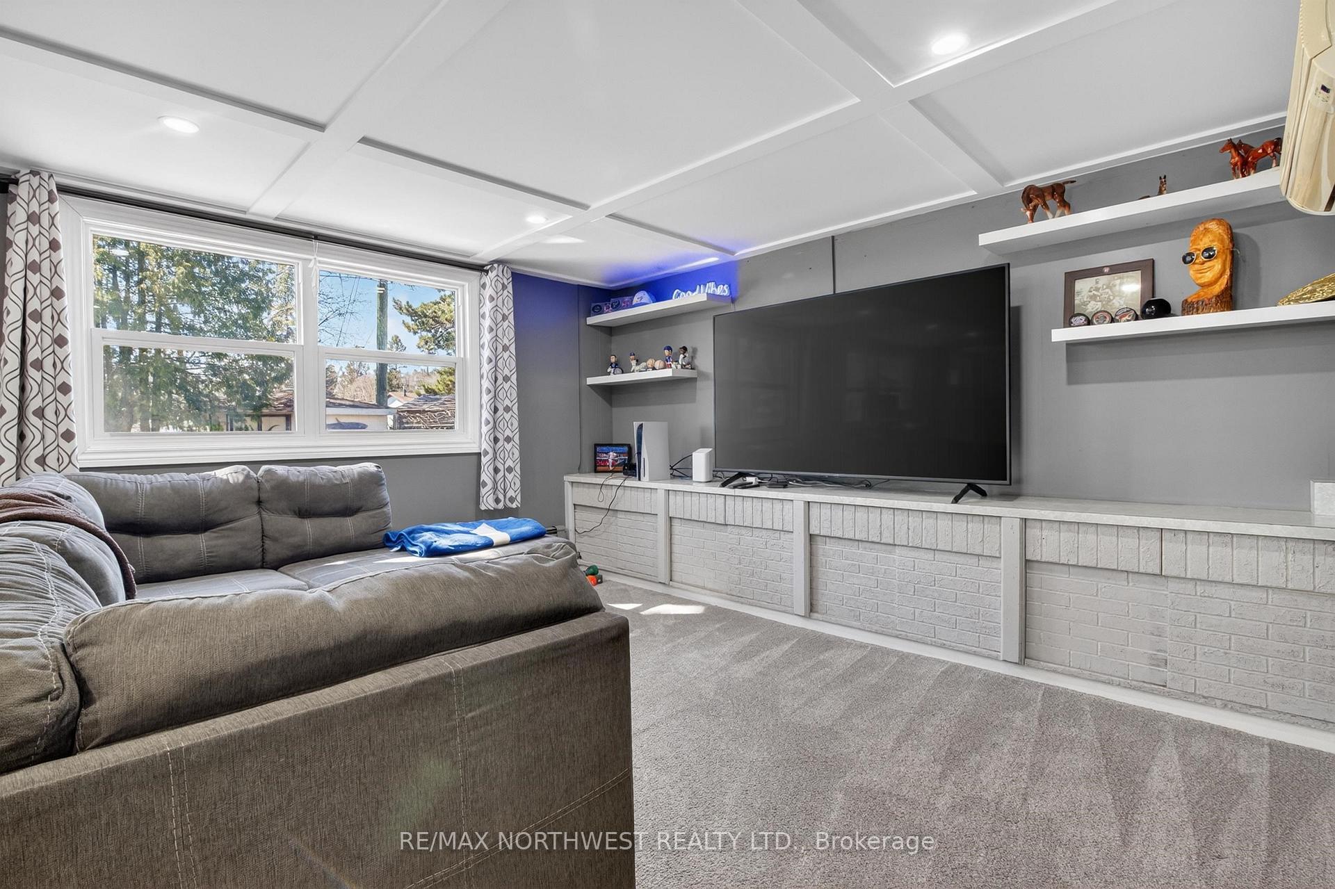 Photo 14 of 1210 Minto Avenue, Kenora, Amethyst — HOMEH