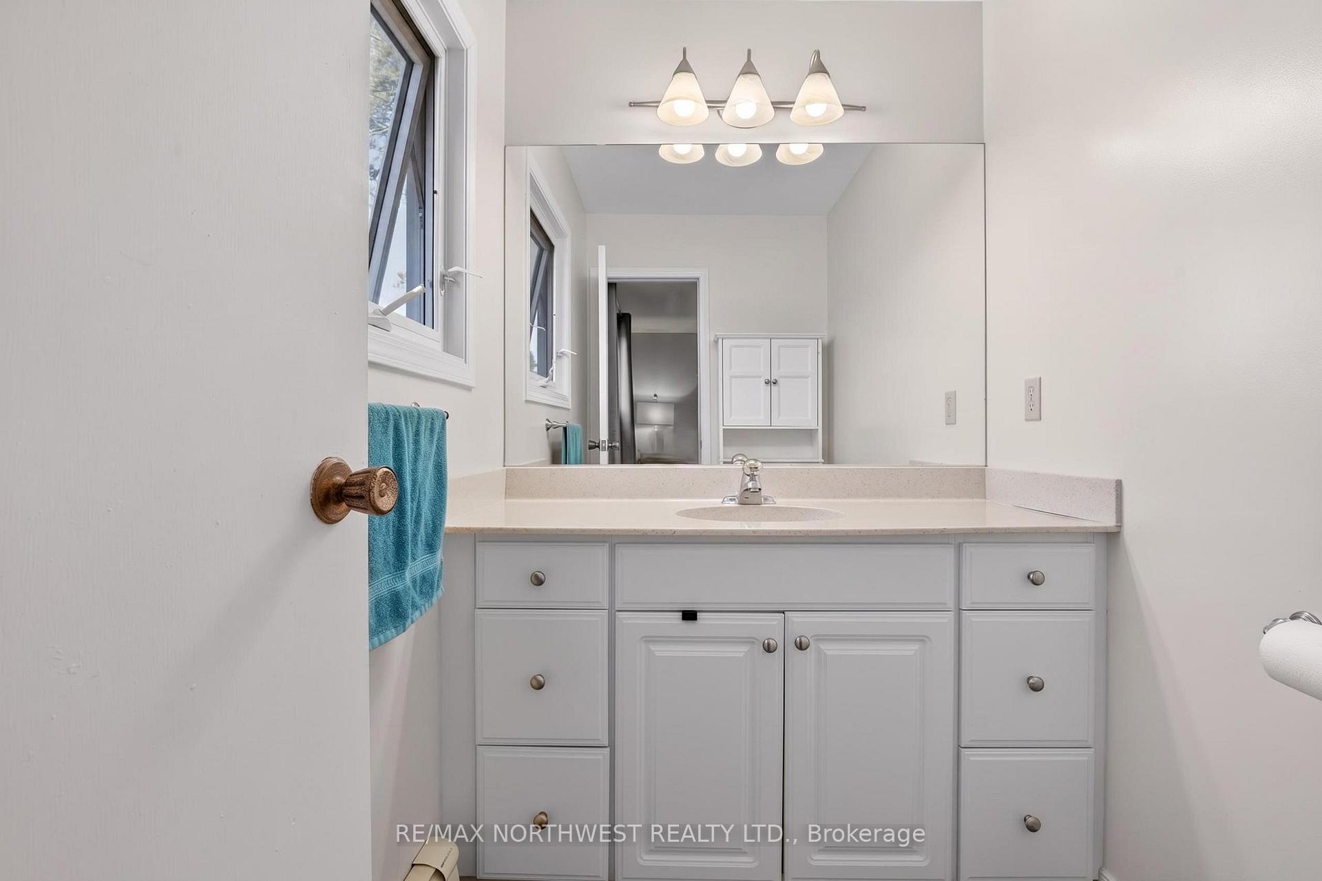 Photo 24 of 1210 Minto Avenue, Kenora, Amethyst — HOMEH