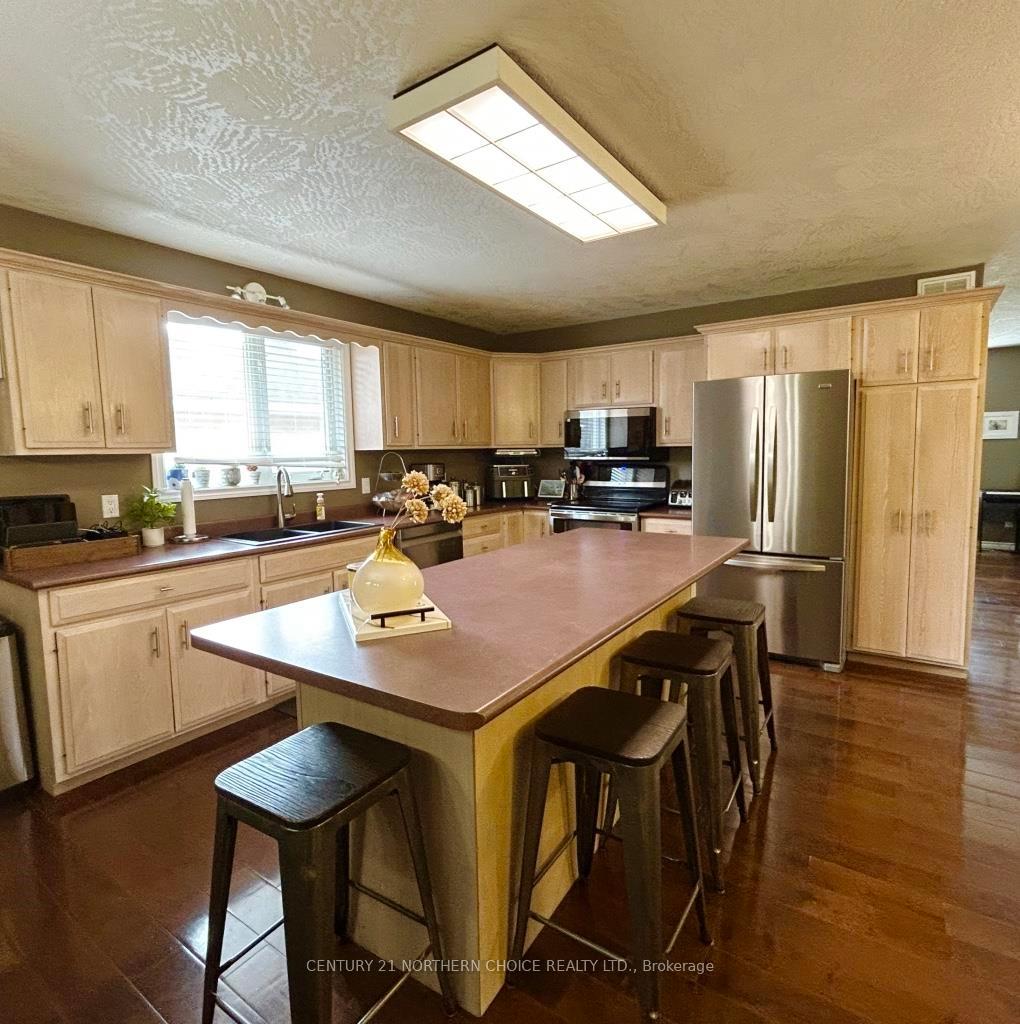 Photo 6 of 912 Kaitlyn Drive, Fort Frances — HOMEH