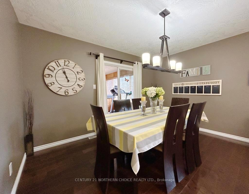 Photo 8 of 912 Kaitlyn Drive, Fort Frances — HOMEH