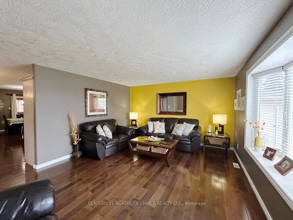 Photo 12 of 912 Kaitlyn Drive, Fort Frances — HOMEH