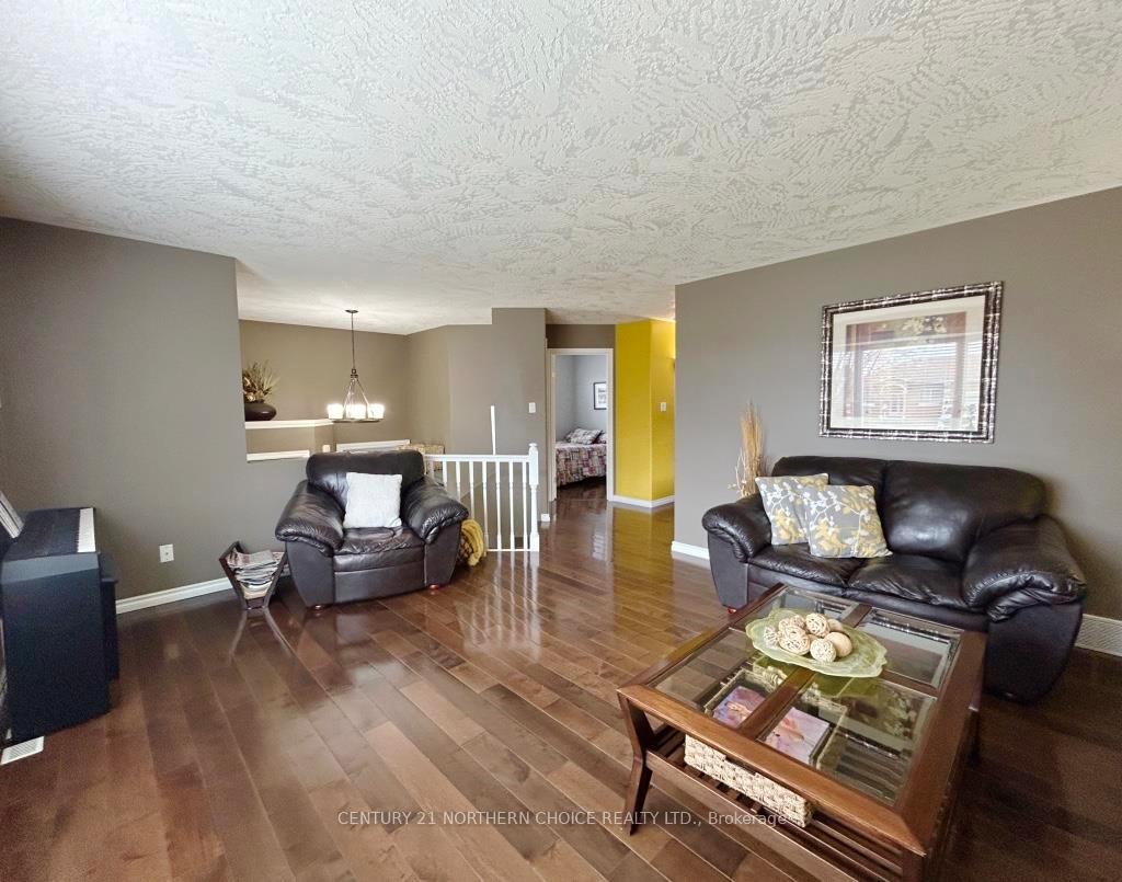 Photo 14 of 912 Kaitlyn Drive, Fort Frances — HOMEH