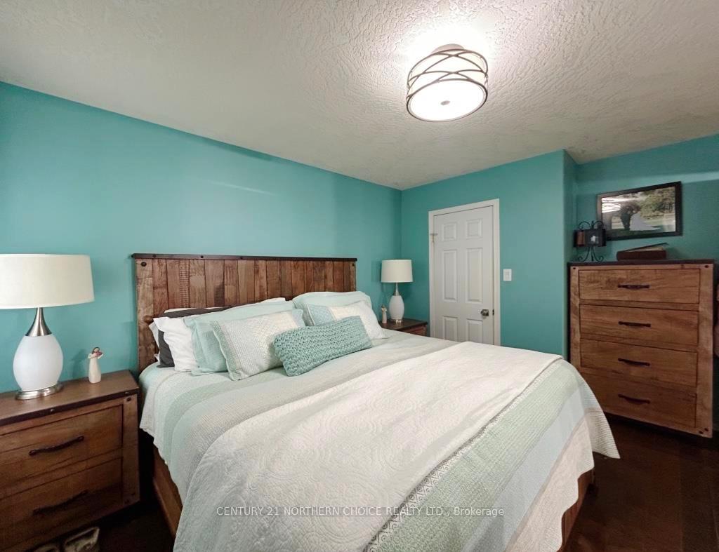 Photo 19 of 912 Kaitlyn Drive, Fort Frances — HOMEH