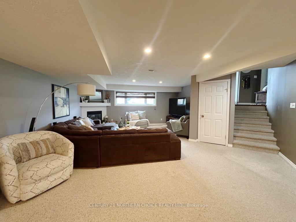Photo 28 of 912 Kaitlyn Drive, Fort Frances — HOMEH