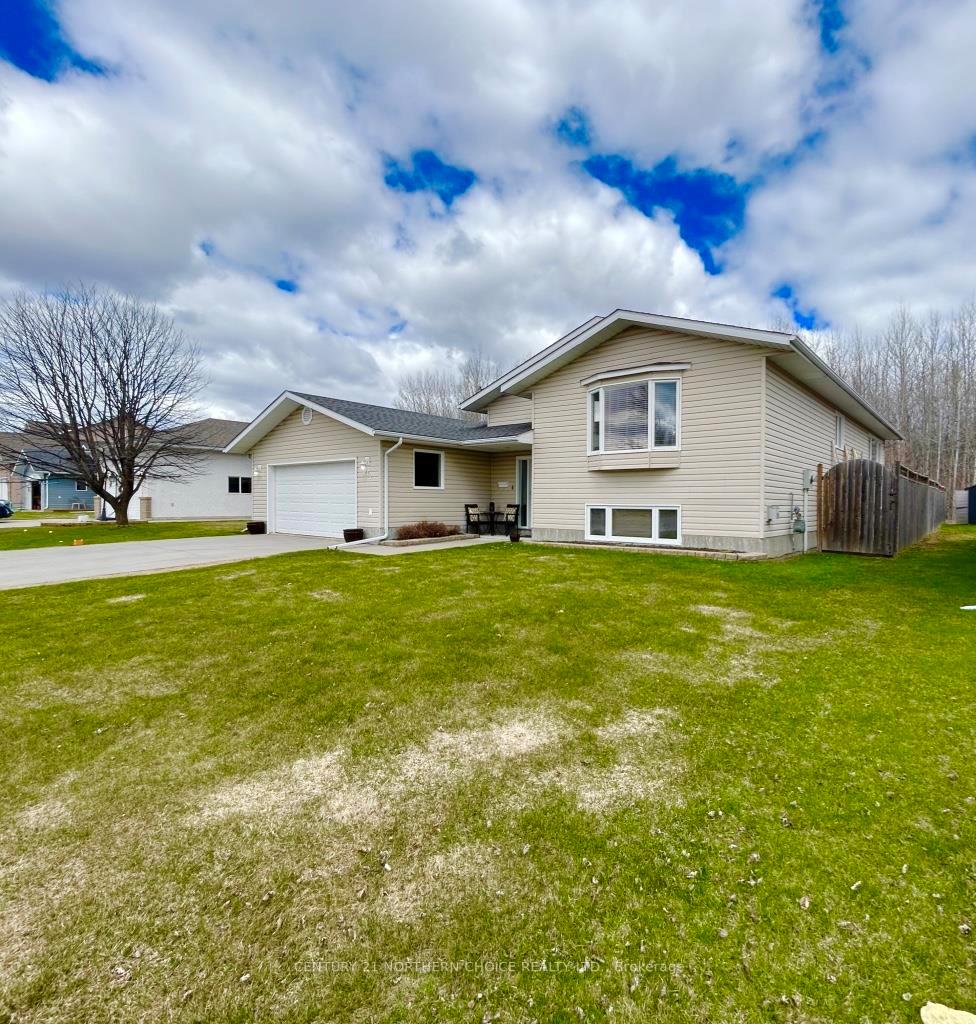 Photo 44 of 912 Kaitlyn Drive, Fort Frances — HOMEH