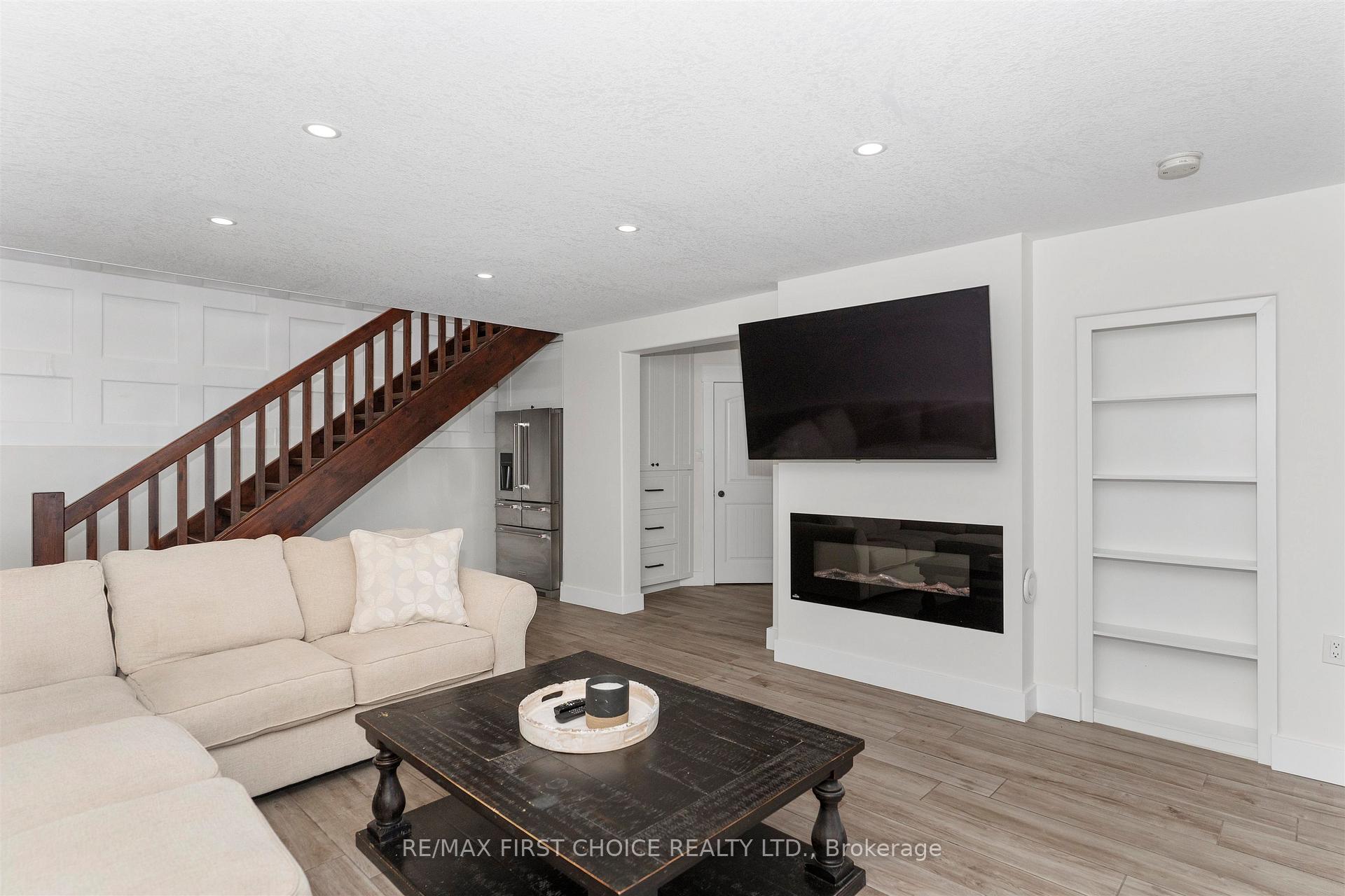 Photo 36 of 1223 Grandview Beach Road, Shuniah — HOMEH