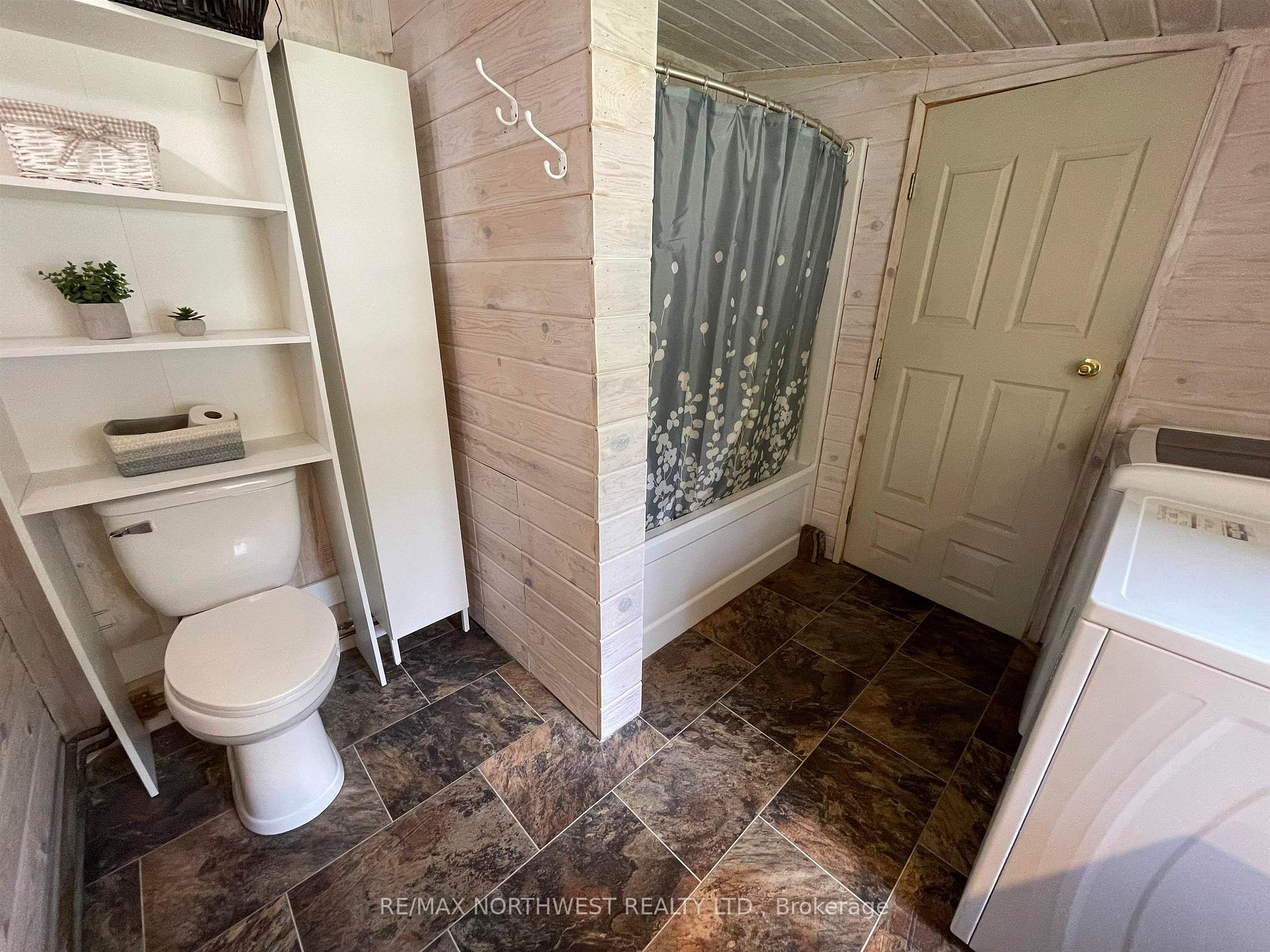 Photo 9 of 663 Berglund Road, Machin — HOMEH