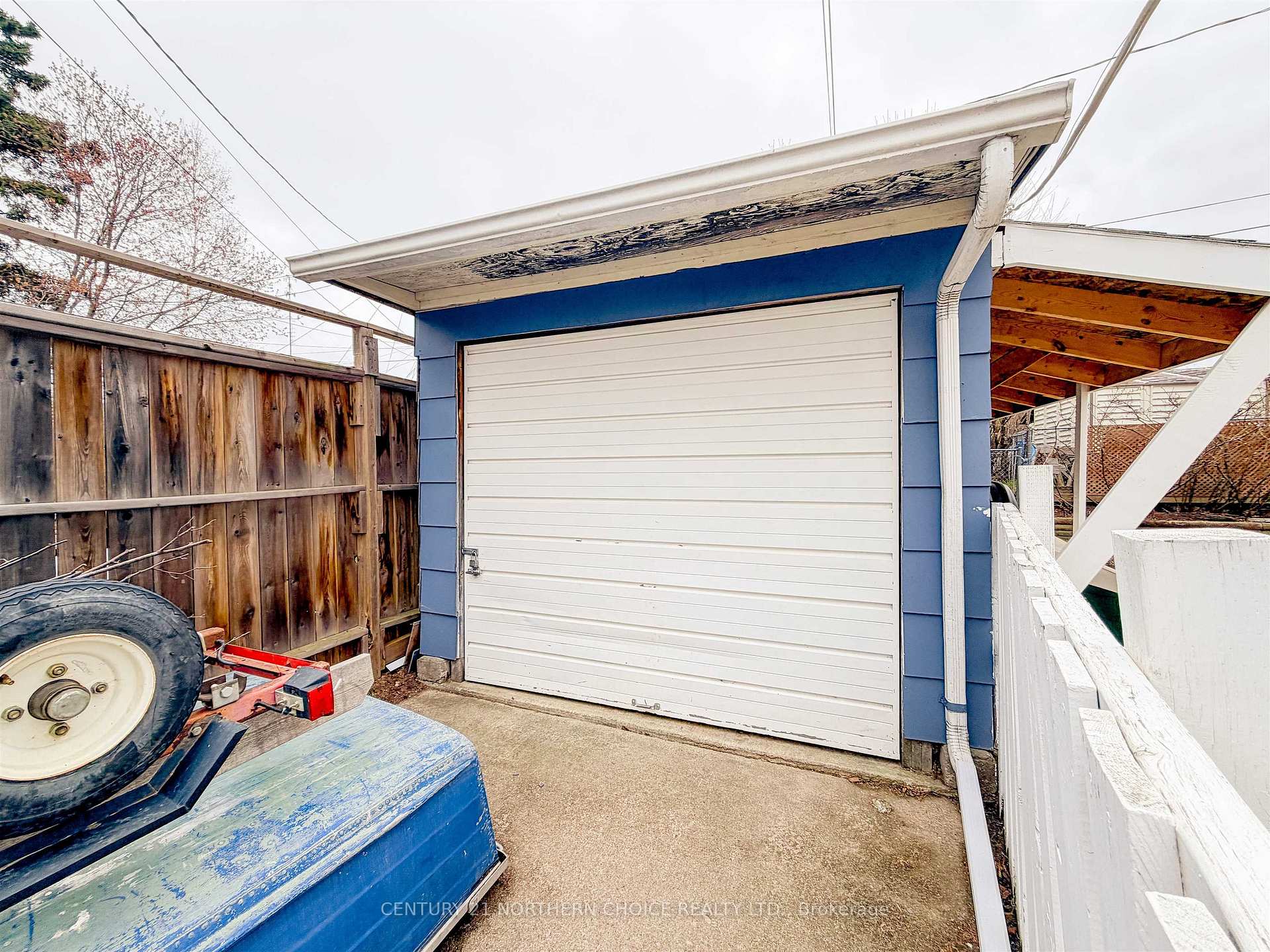 Photo 2 of 1267 Valley Drive, Kenora, Pinecrest — HOMEH