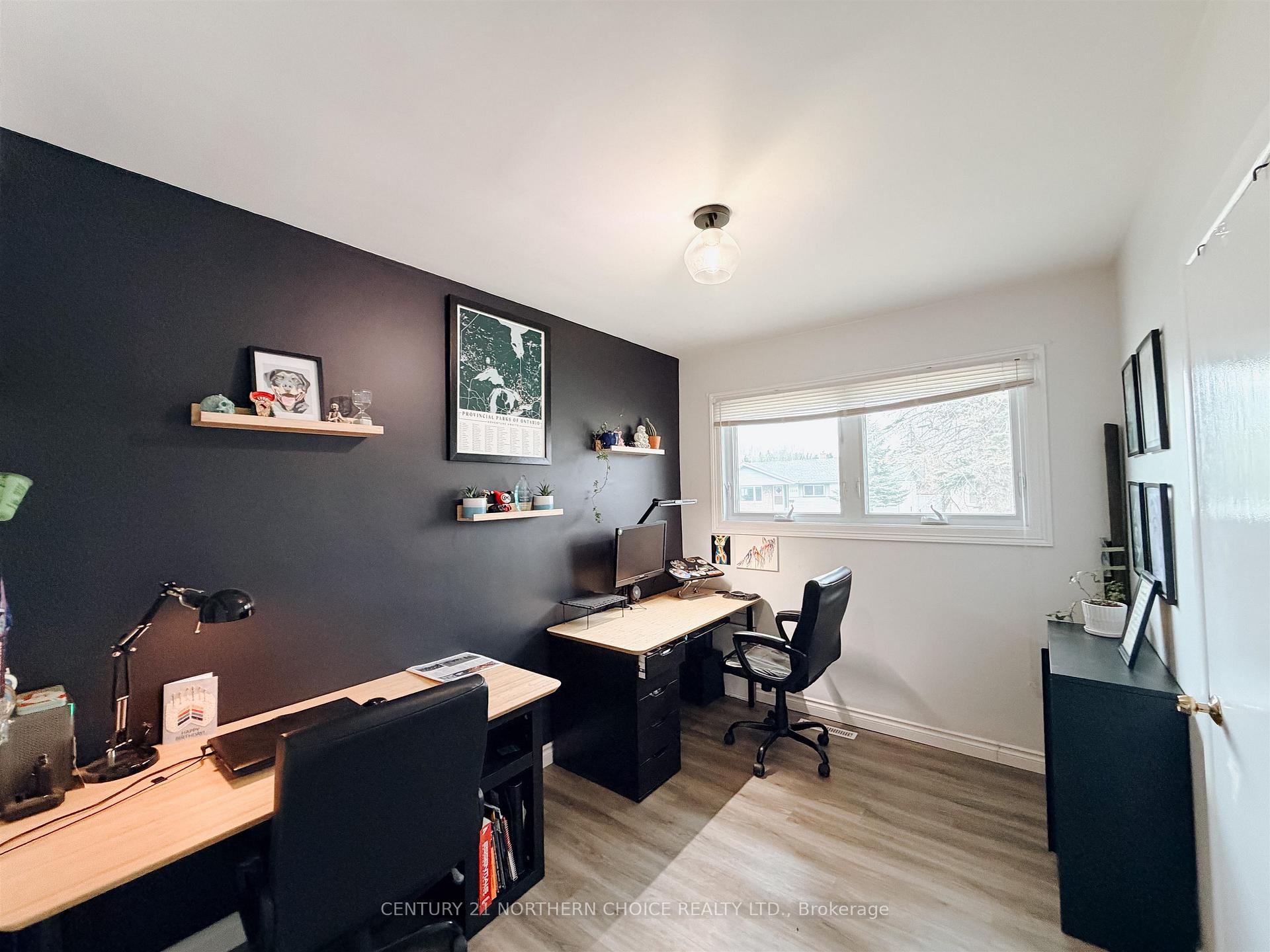 Photo 18 of 1267 Valley Drive, Kenora, Pinecrest — HOMEH