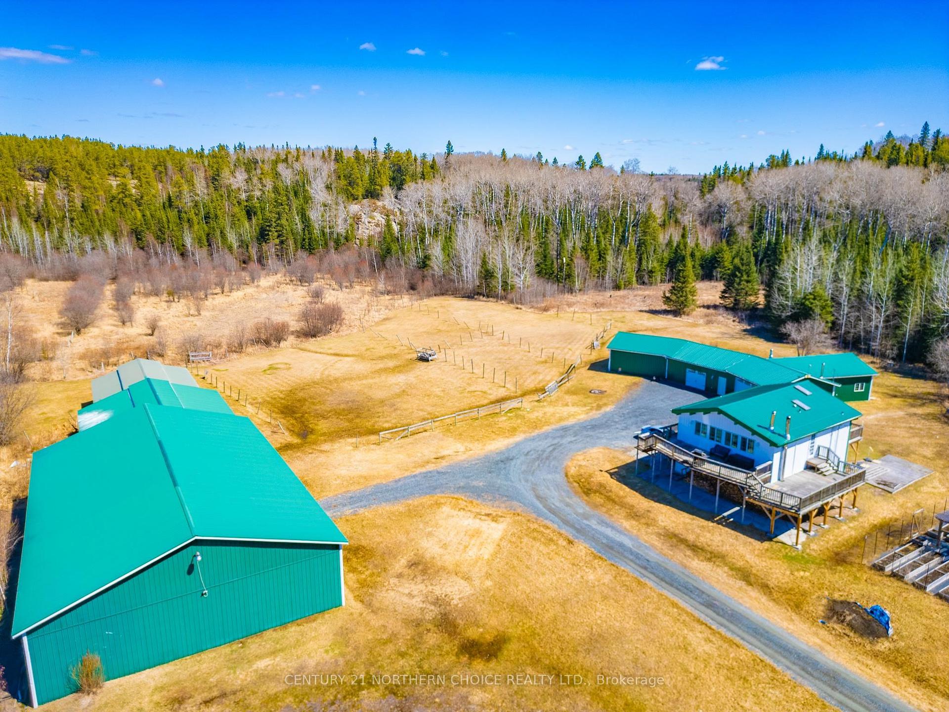 Photo 2 of 450 School Road, Kenora, Kenora Northeast — HOMEH